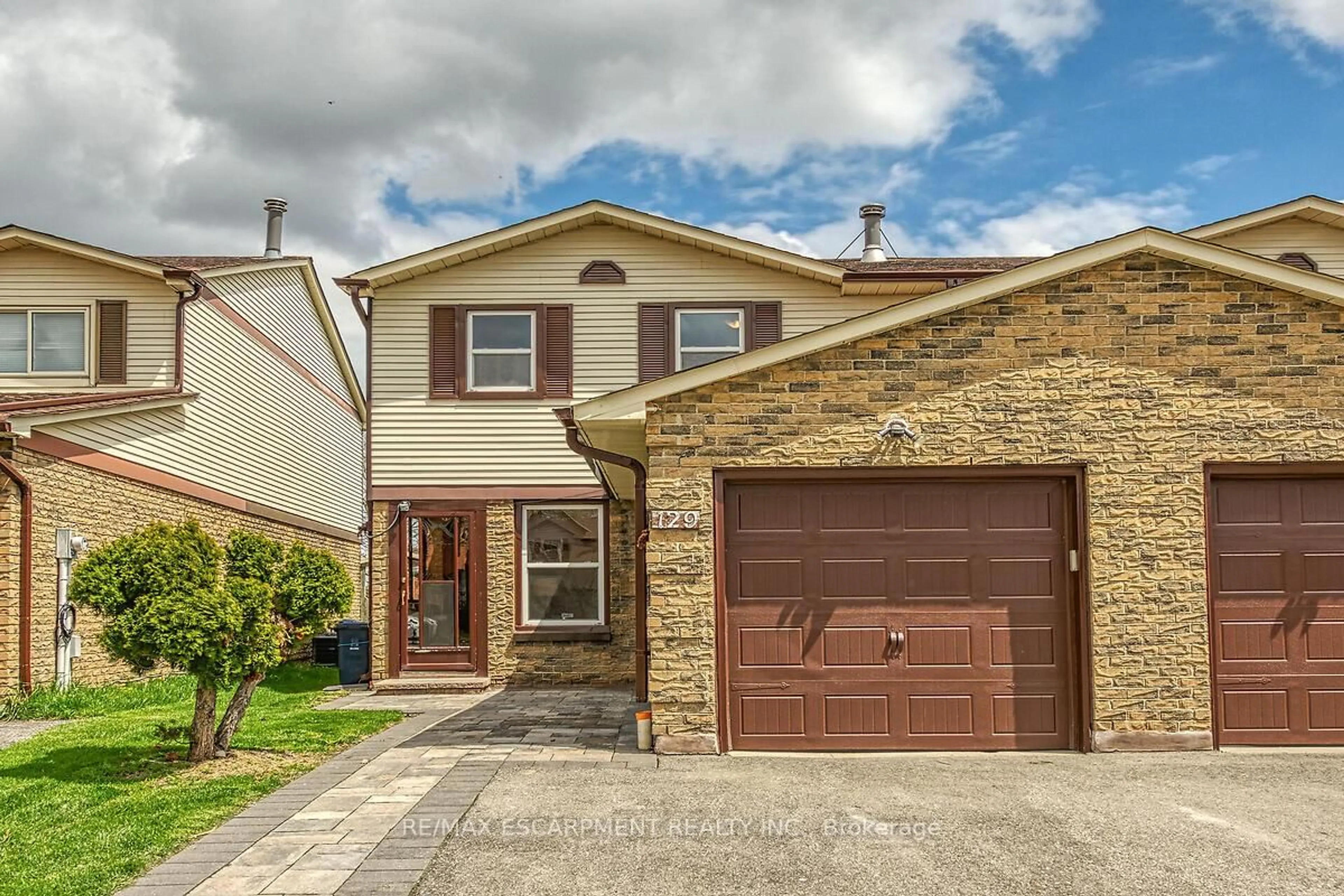 Home with brick exterior material, street for 129 Valley Stream Dr, Toronto Ontario M1V 2A4