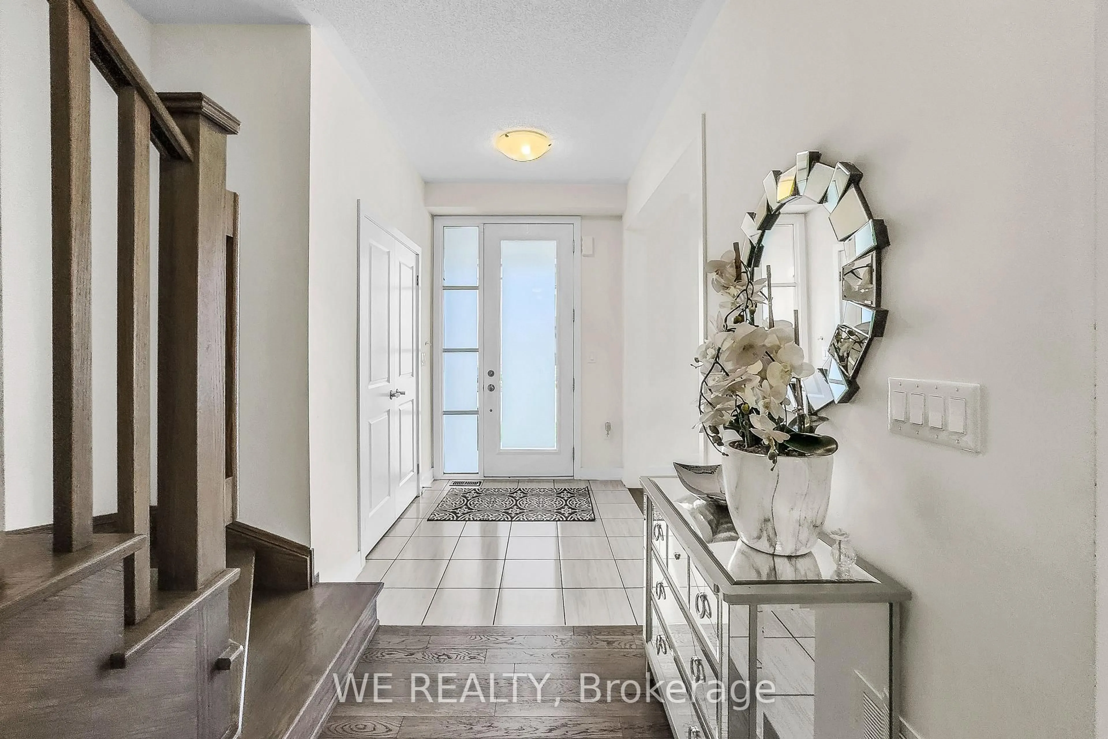 Indoor entryway for 214 Coronation Rd, Whitby Ontario L1P 0H7
