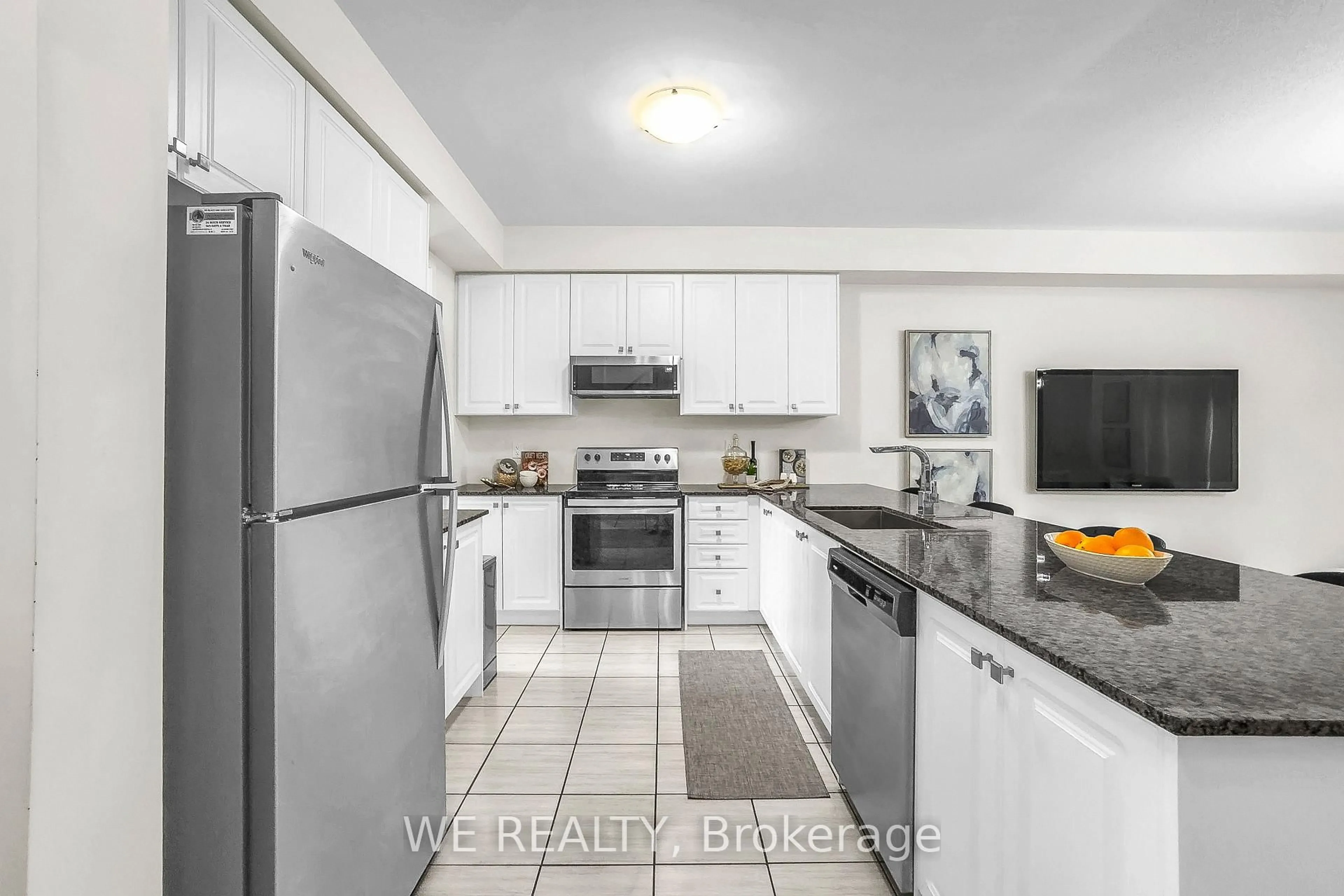 Standard kitchen, ceramic/tile floor for 214 Coronation Rd, Whitby Ontario L1P 0H7
