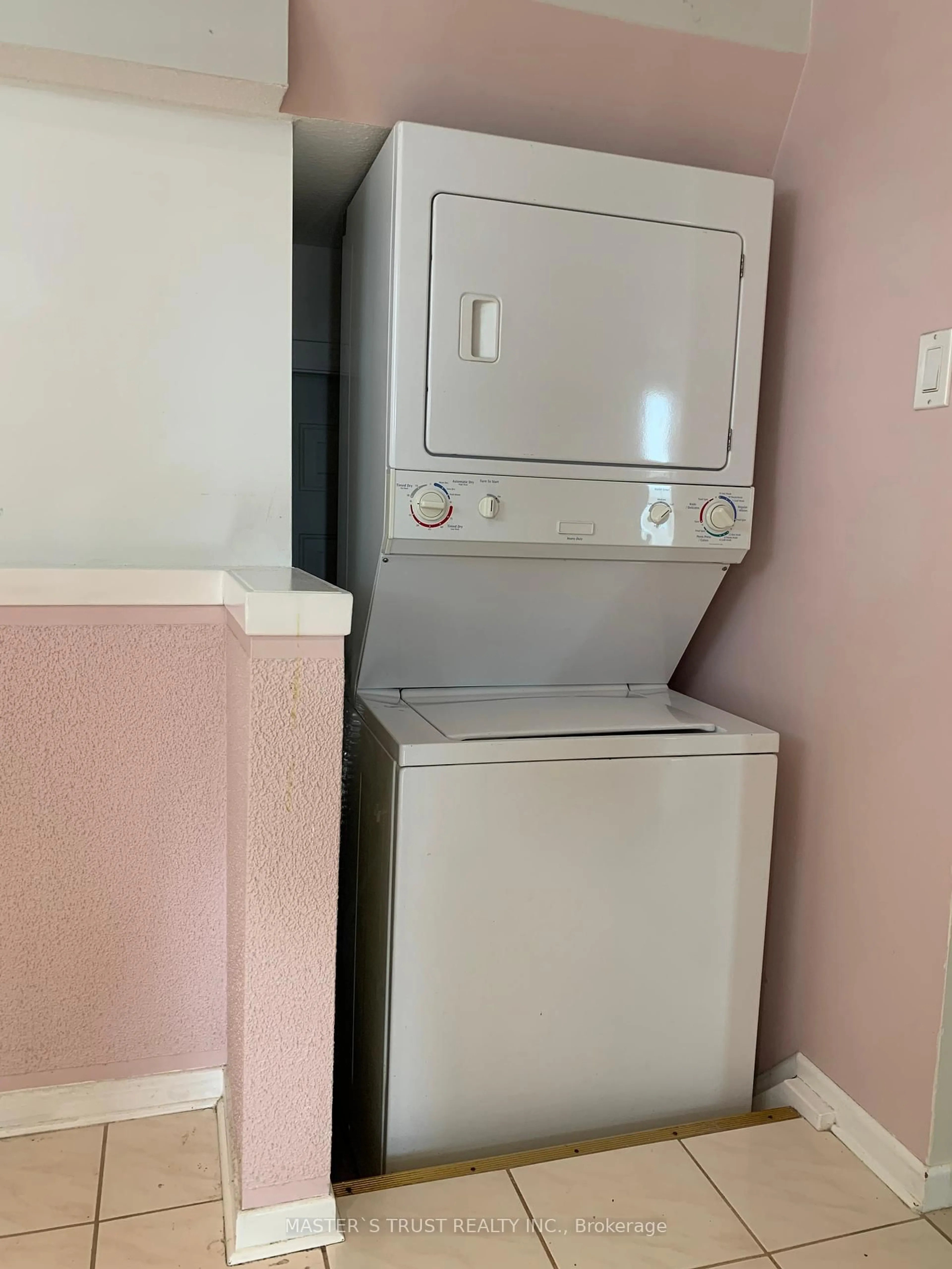 Laundry room for 46 Erinlea Cres, Toronto Ontario M1H 2S9