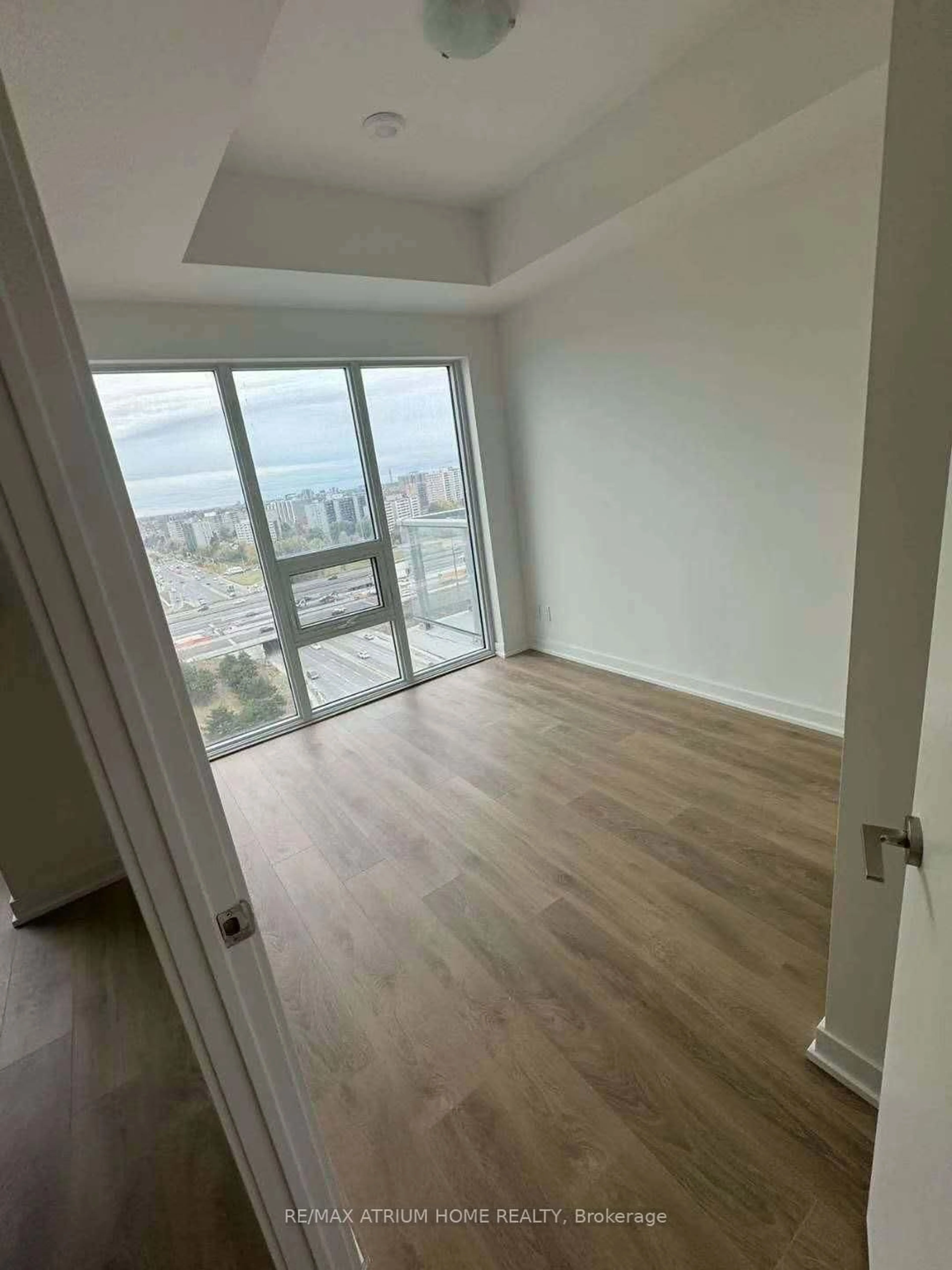 A pic of a room for 2031 Kennedy Rd #1915, Toronto Ontario M1T 0B8