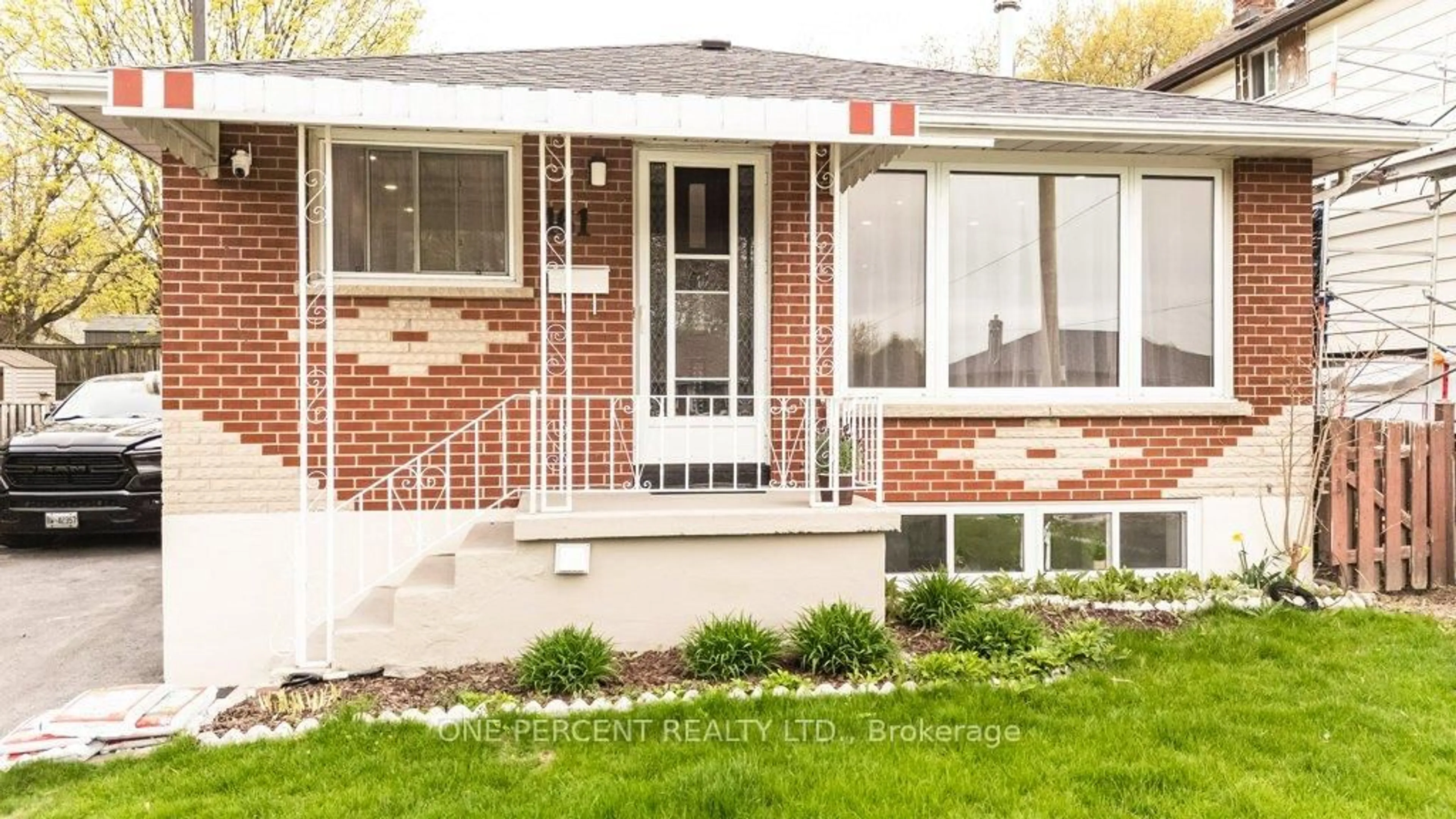 Home with brick exterior material, street for 461 CROMWELL Ave, Oshawa Ontario L1J 4V3