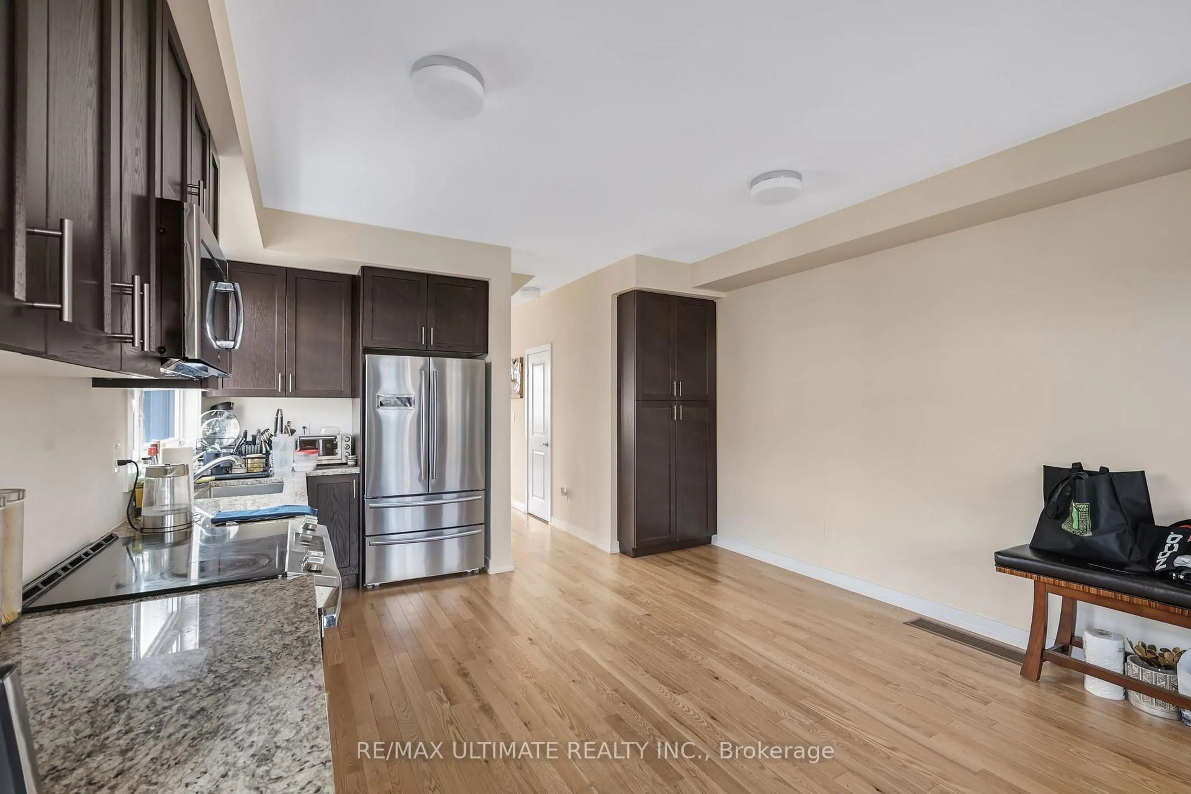 Open concept kitchen, unknown for 2632 Castlegate Crossing Dr, Pickering Ontario L1X 0H6