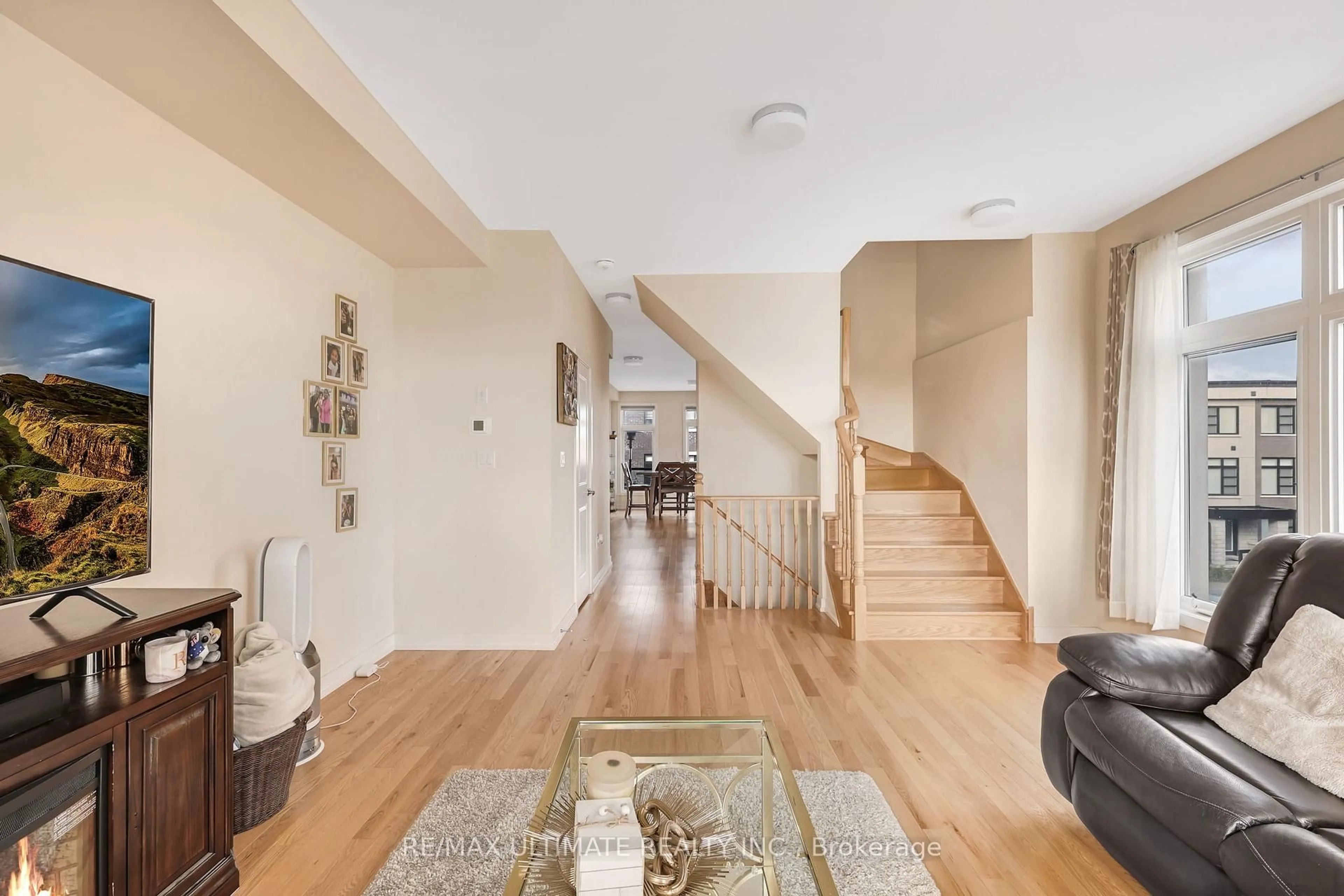 Unknown for 2632 Castlegate Crossing Dr, Pickering Ontario L1X 0H6