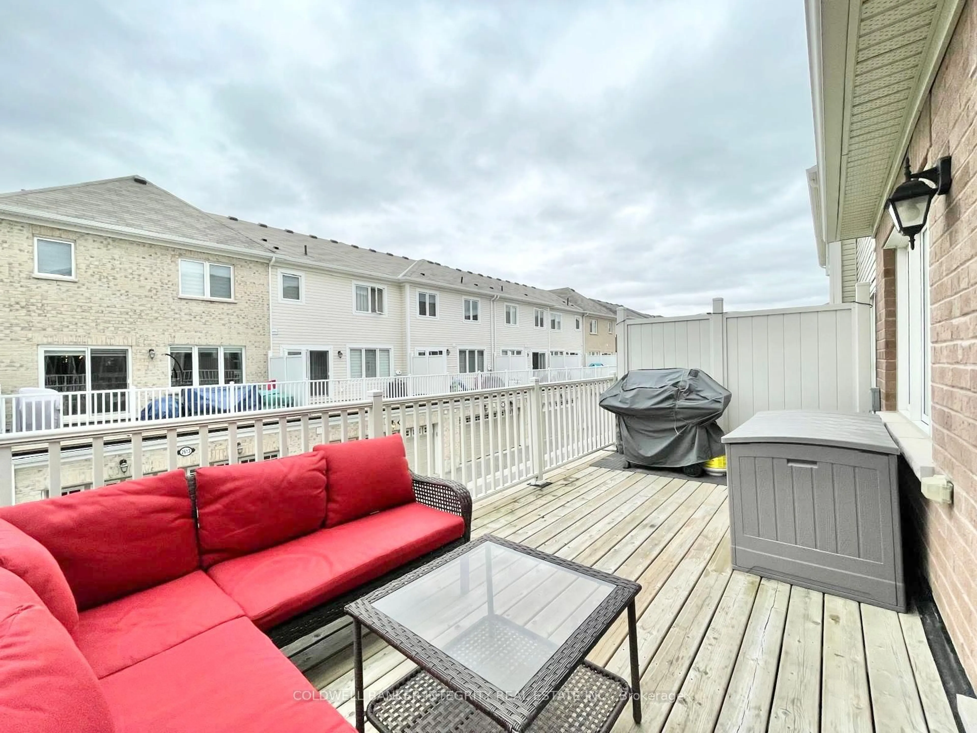 Patio, unknown for 2754 Sapphire Dr, Pickering Ontario L1X 0E7