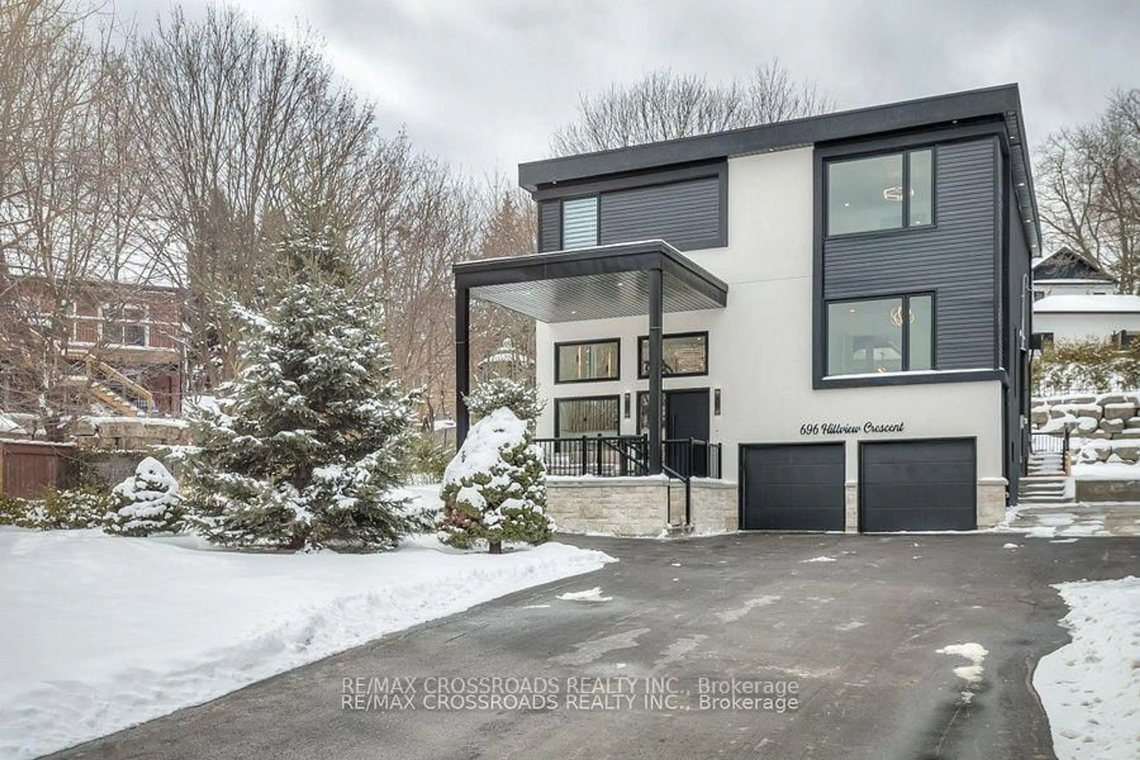 Home with brick exterior material, street for 696 Hillview Cres, Pickering Ontario L1W 2R7