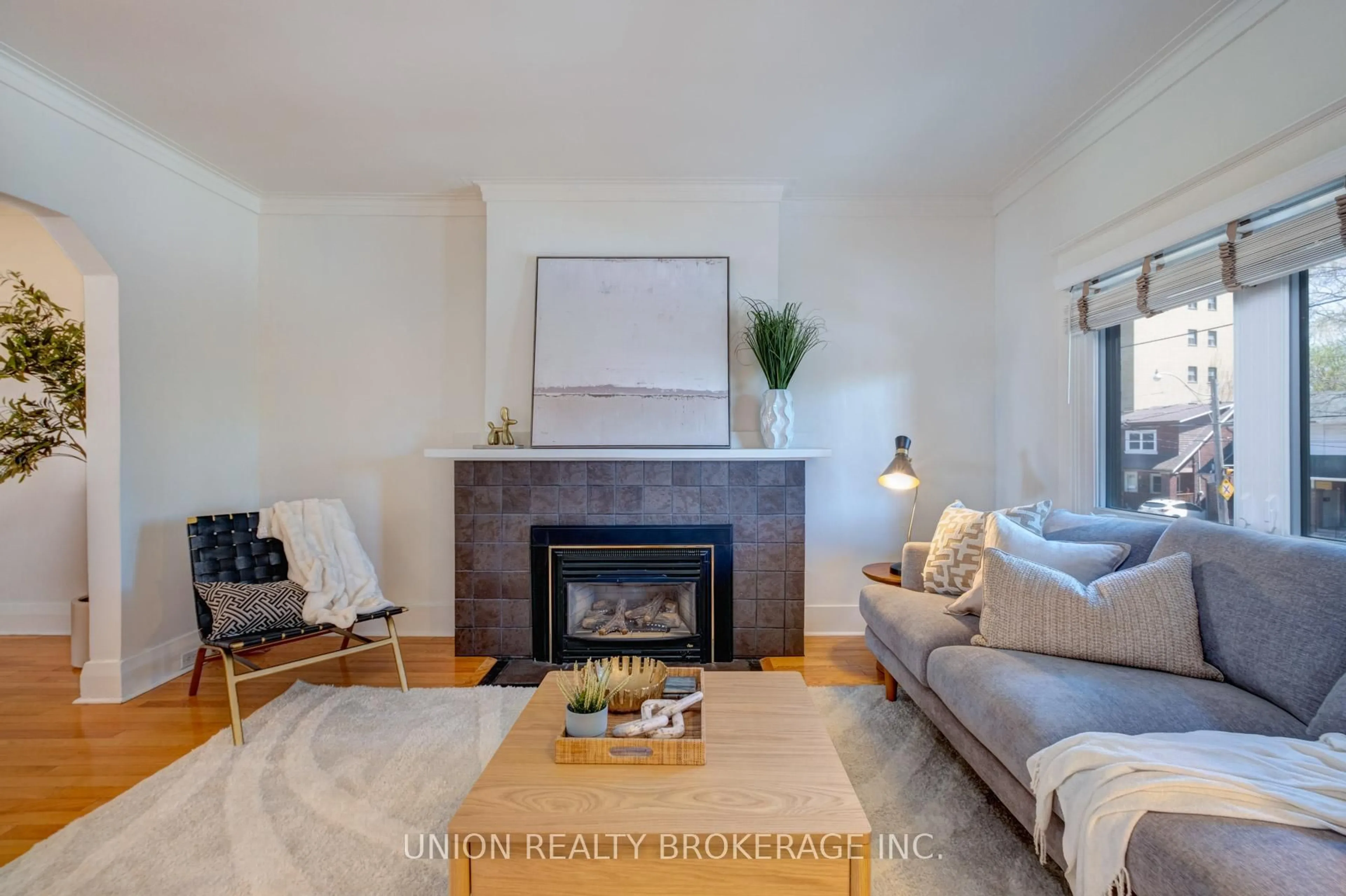 Living room with furniture, unknown for 1666 Gerrard St, Toronto Ontario M4L 2A8