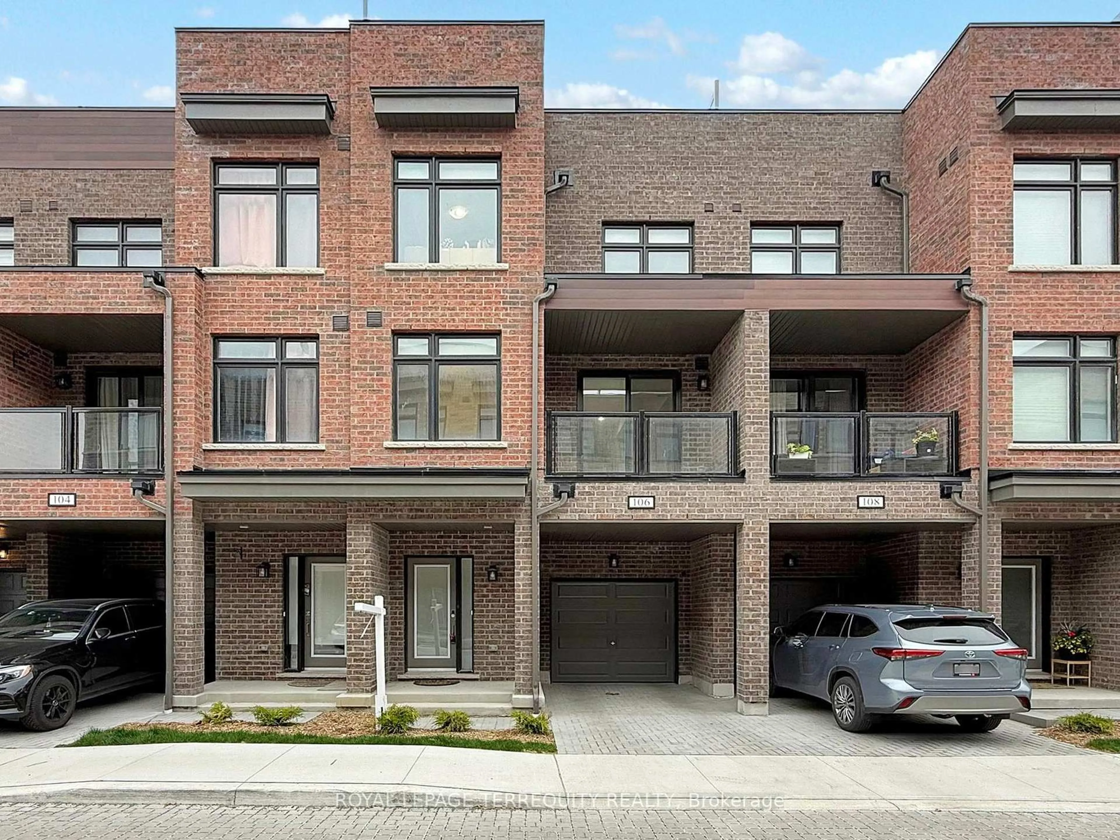 Home with brick exterior material, street for 1865 Pickering Pkwy #106, Pickering Ontario L1V 0H2