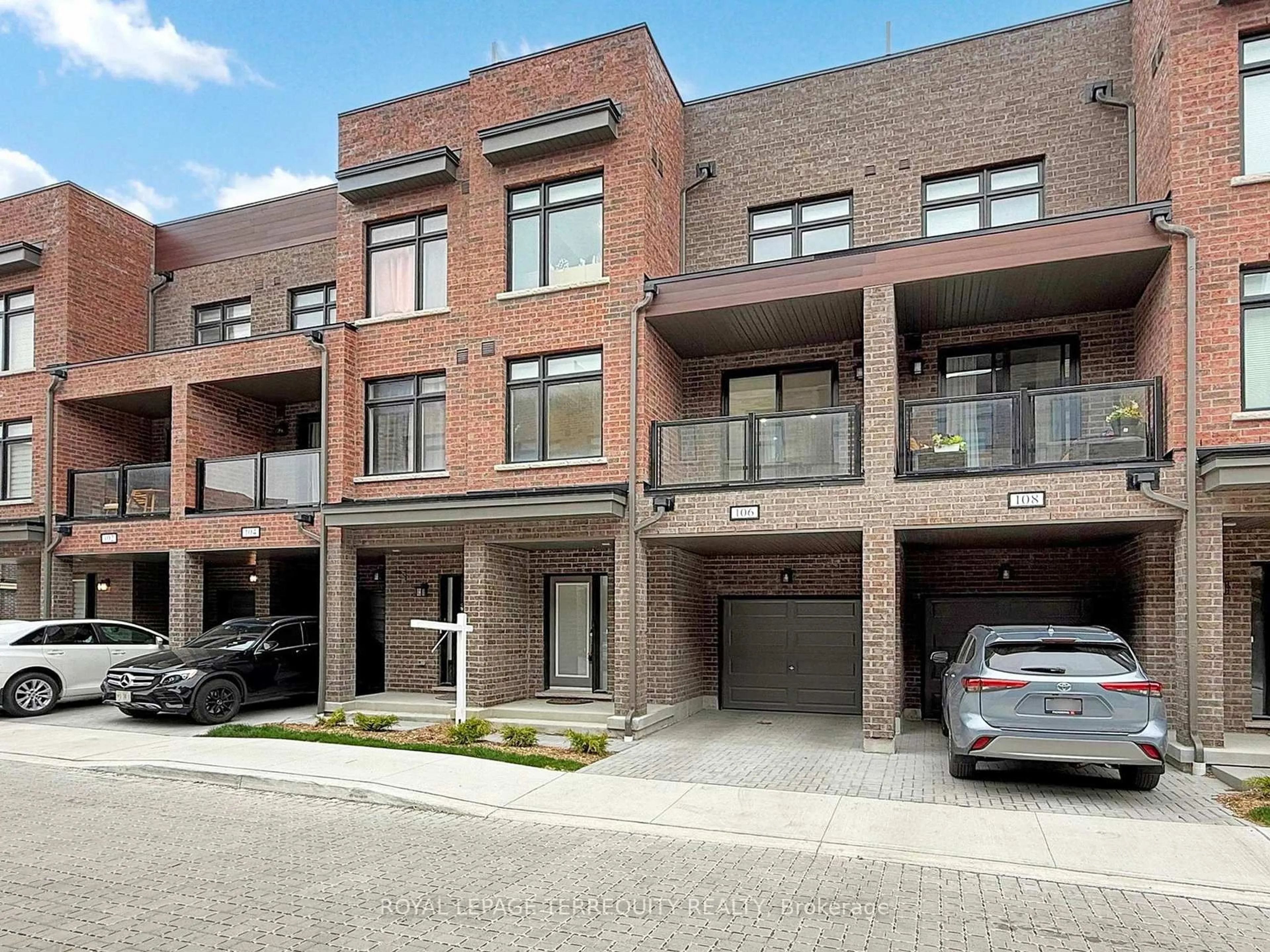 Home with brick exterior material, street for 1865 Pickering Pkwy #106, Pickering Ontario L1V 0H2
