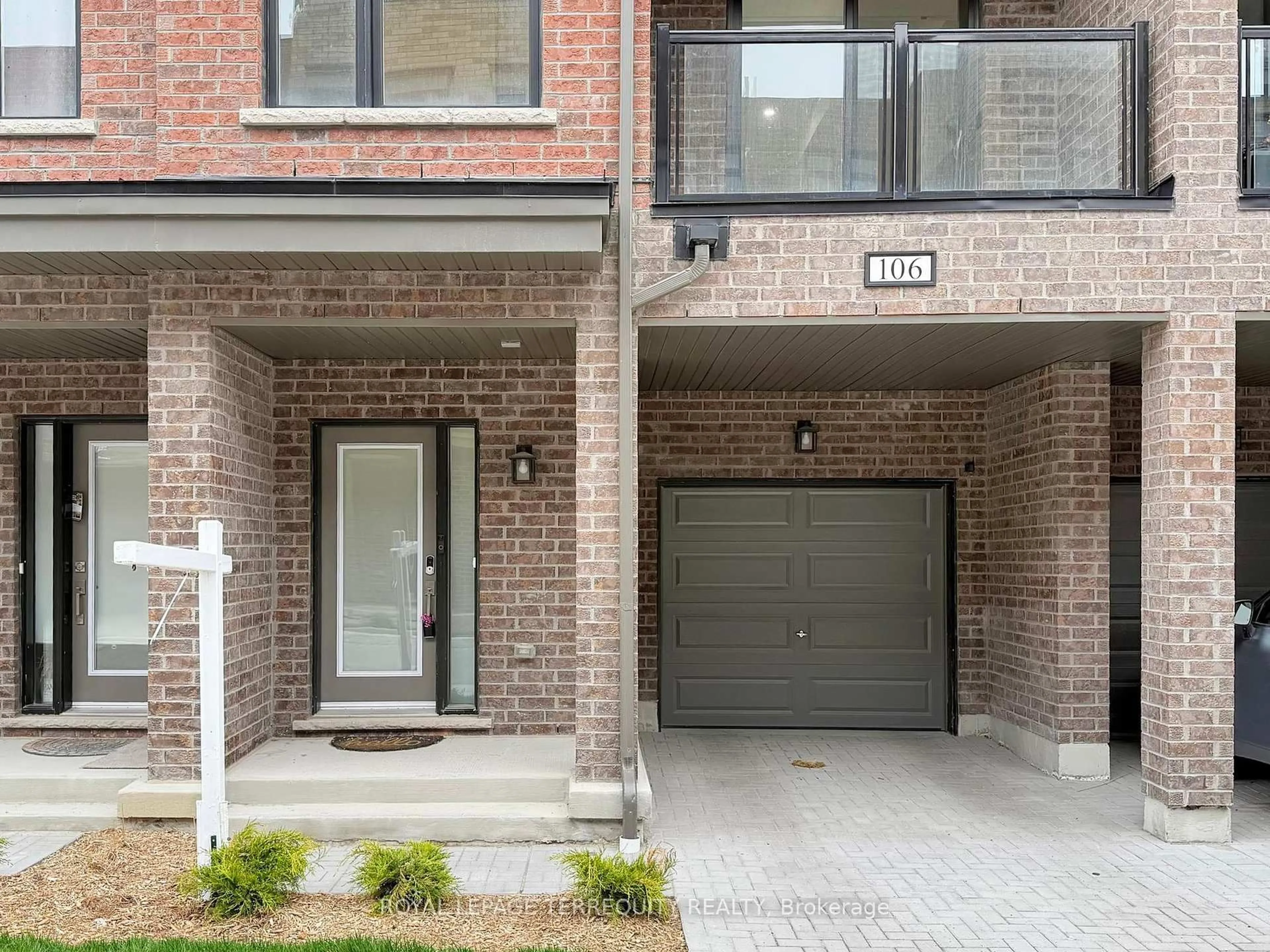 Home with brick exterior material, street for 1865 Pickering Pkwy #106, Pickering Ontario L1V 0H2