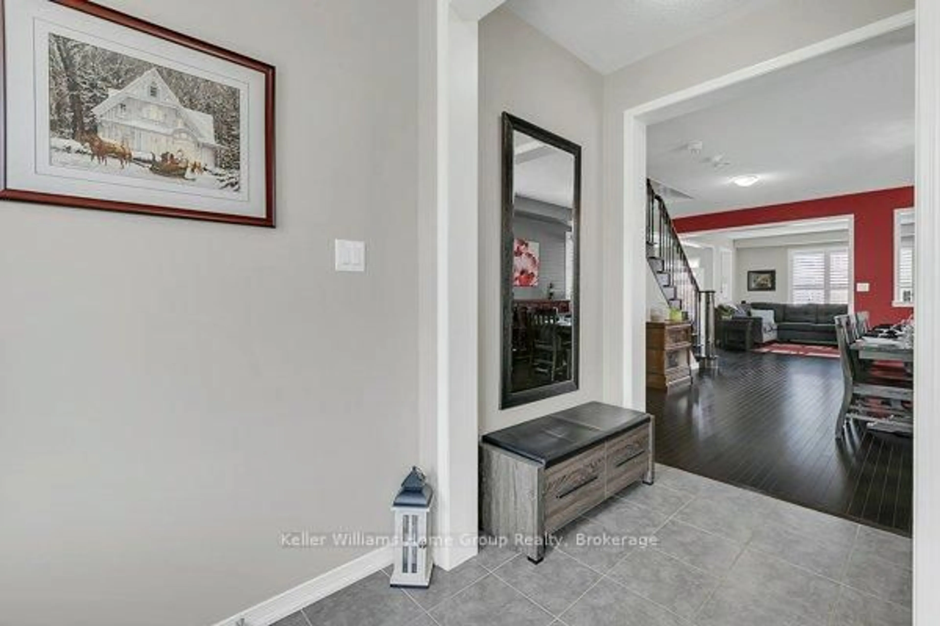 Indoor entryway for 24 Butson Cres, Clarington Ontario L1C 0S5