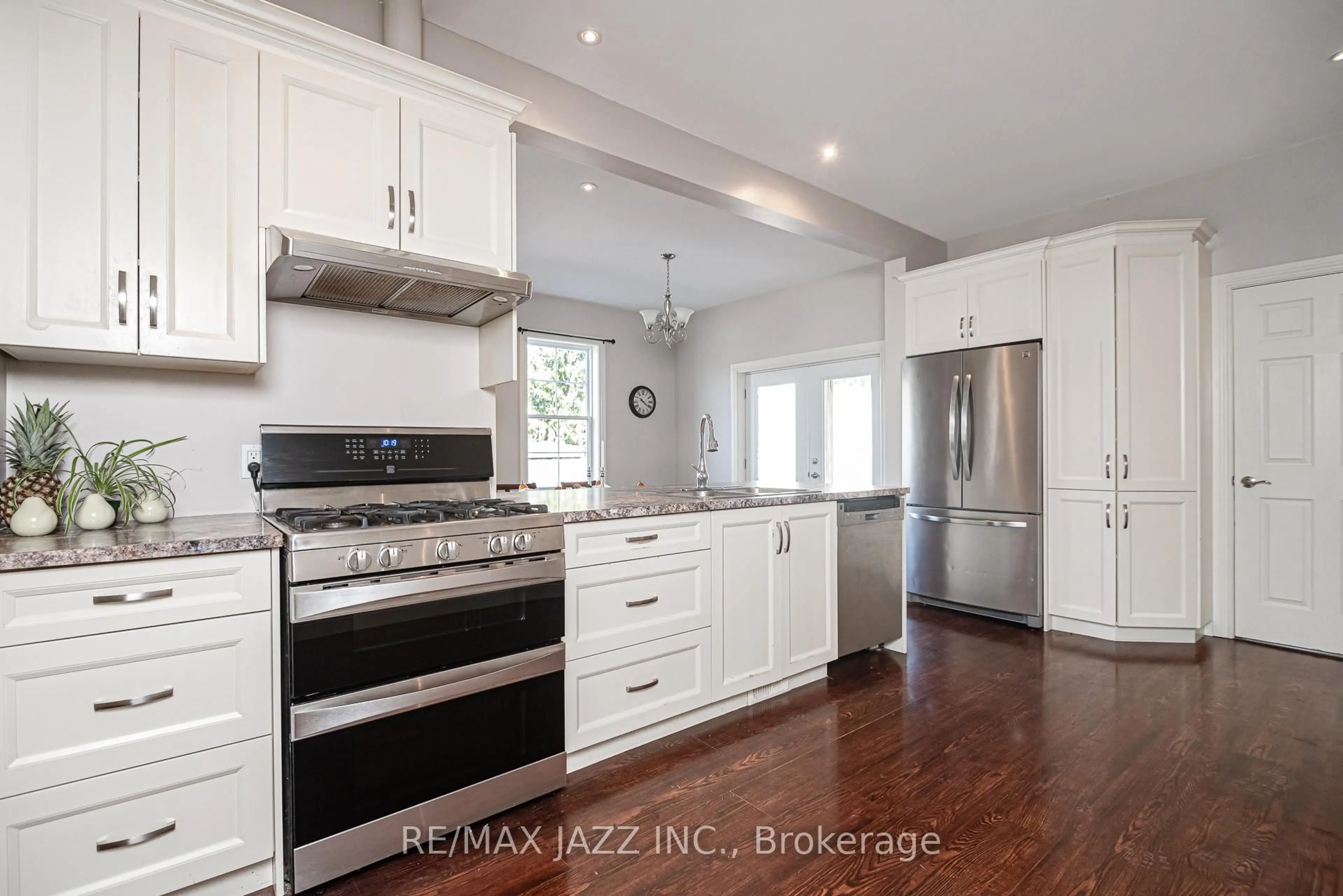 Open concept kitchen, unknown for 28 Emily St, Clarington Ontario L1B 1H3