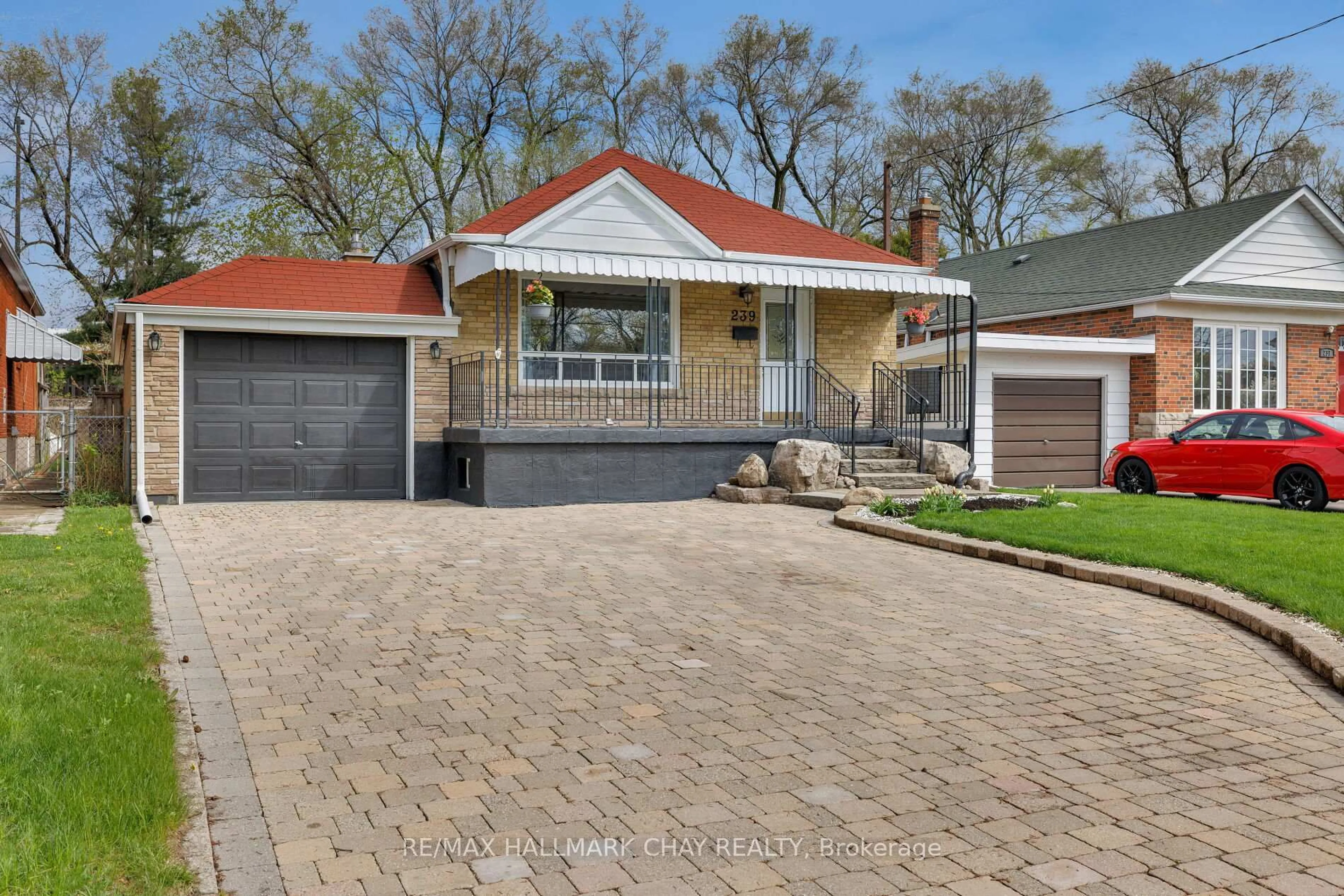Unknown for 239 Ellington Dr, Toronto Ontario M1R 3Y2