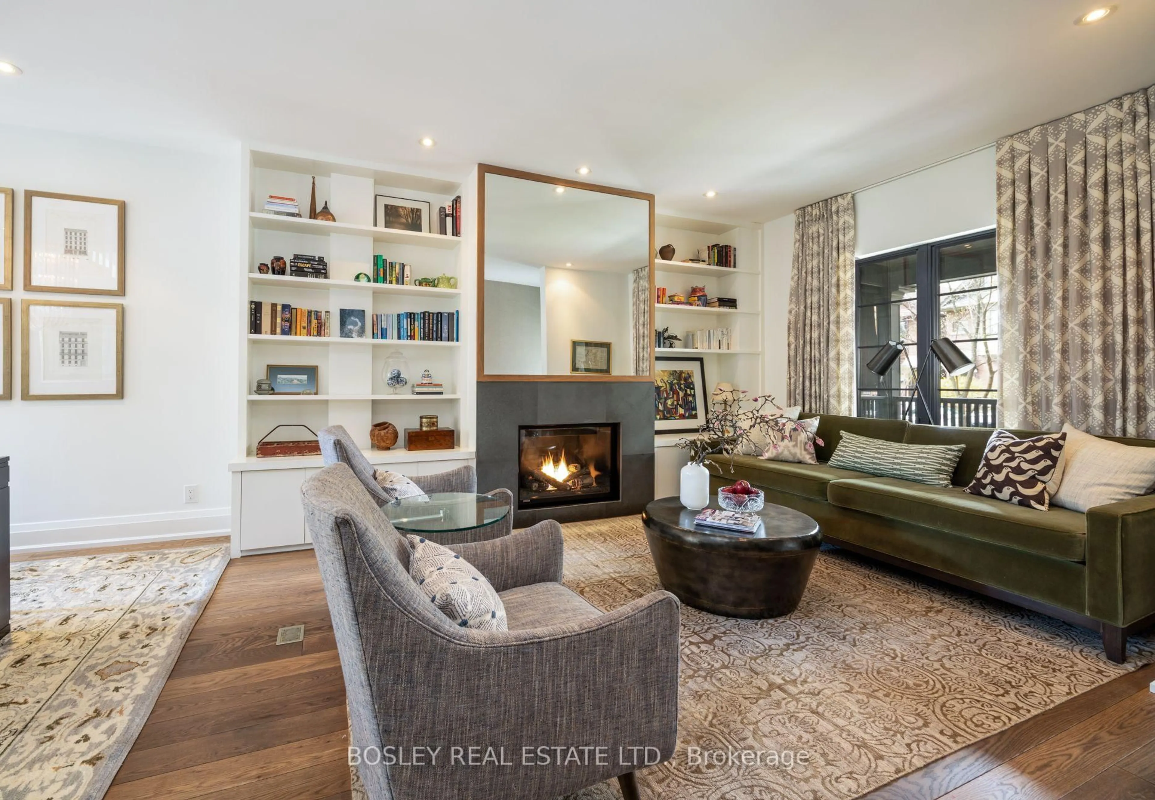 Living room with furniture, unknown for 17 Fenwick Ave, Toronto Ontario M4K 3H2