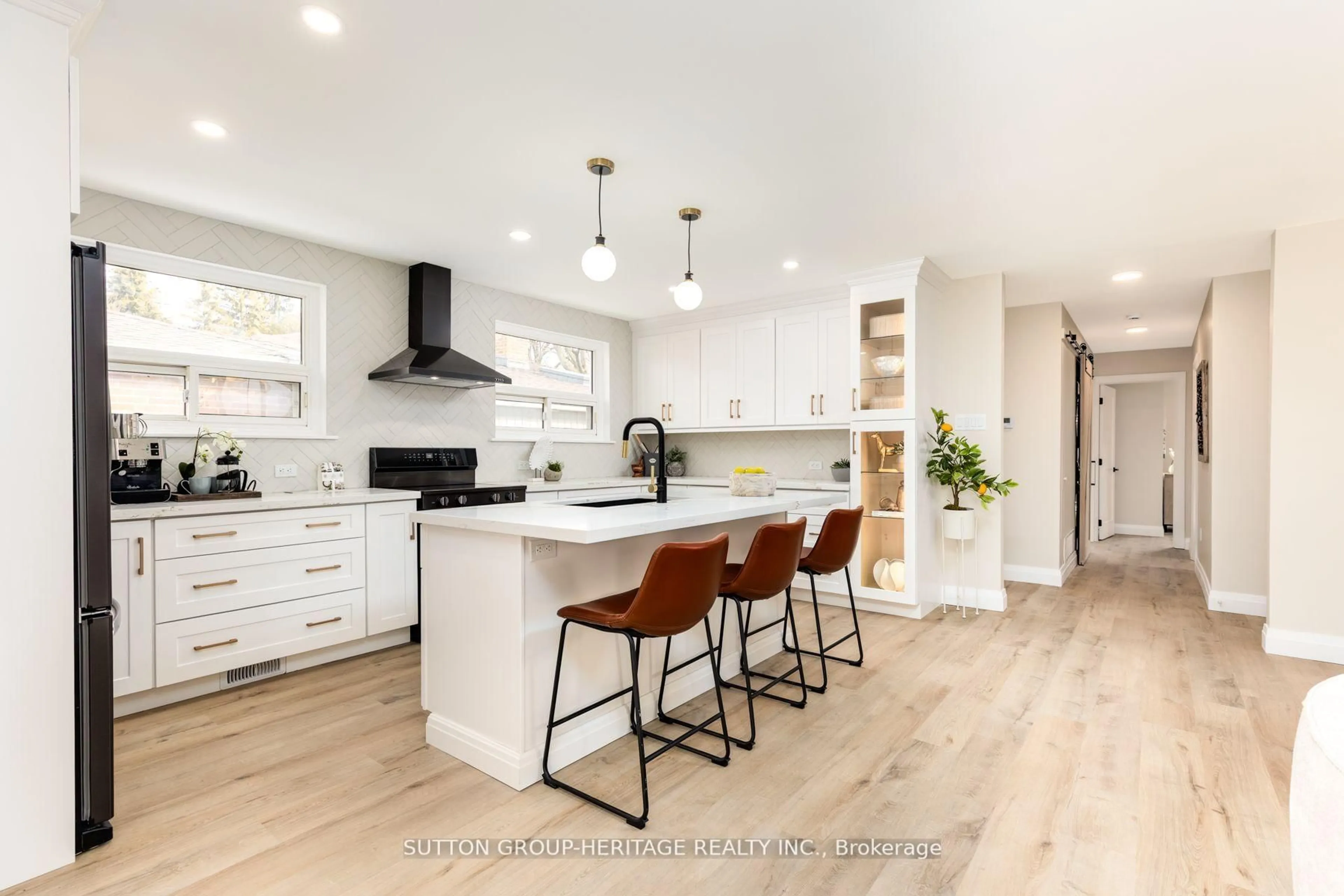 Open concept kitchen, unknown for 49 Calais St, Whitby Ontario L1N 5M3