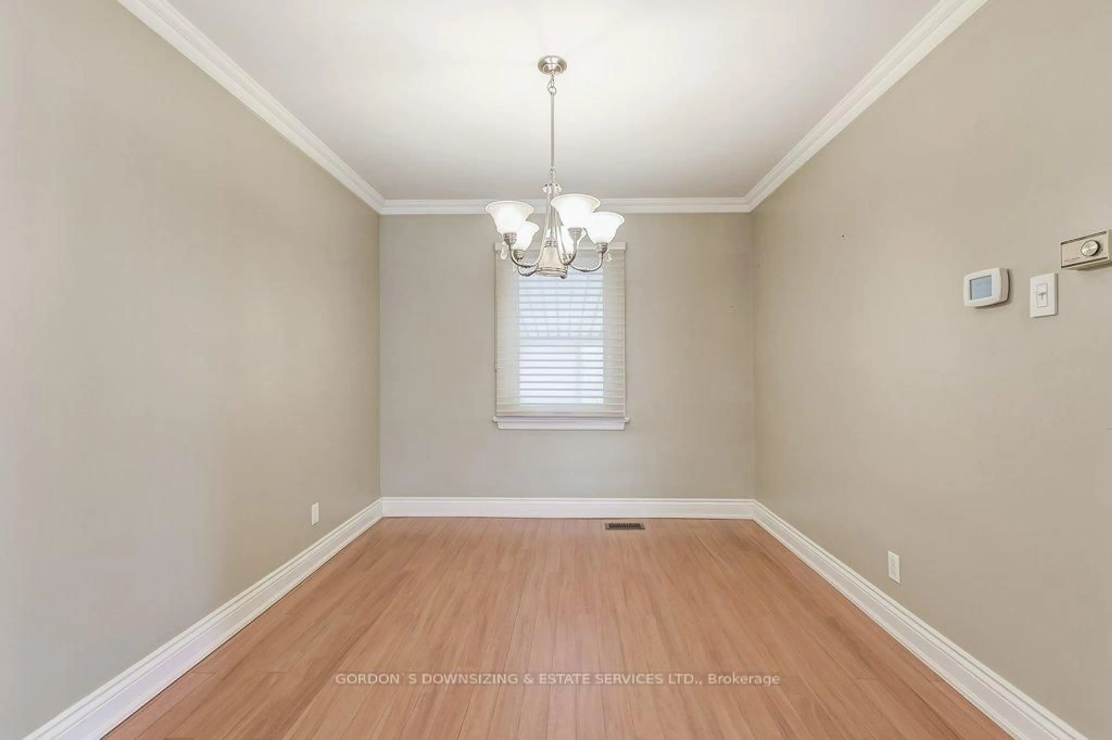 A pic of a room for 6 Holswade Rd, Toronto Ontario M1L 2G2