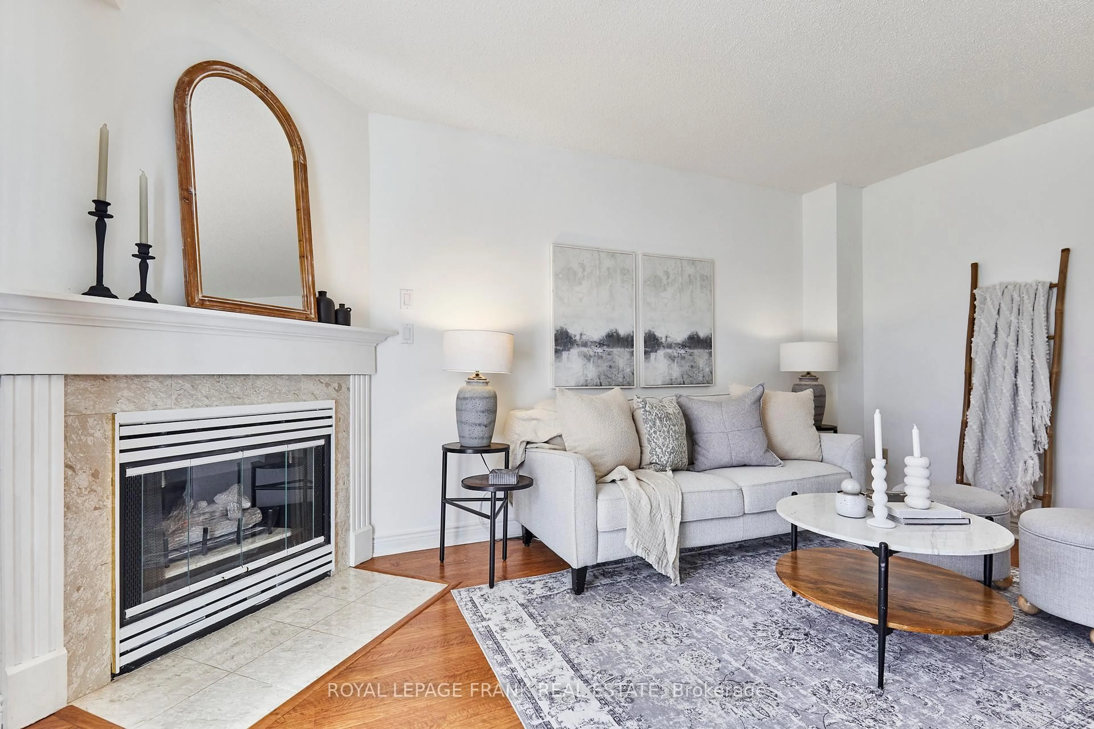 Living room with furniture, unknown for 13 Newport Ave, Clarington Ontario L1E 2B8