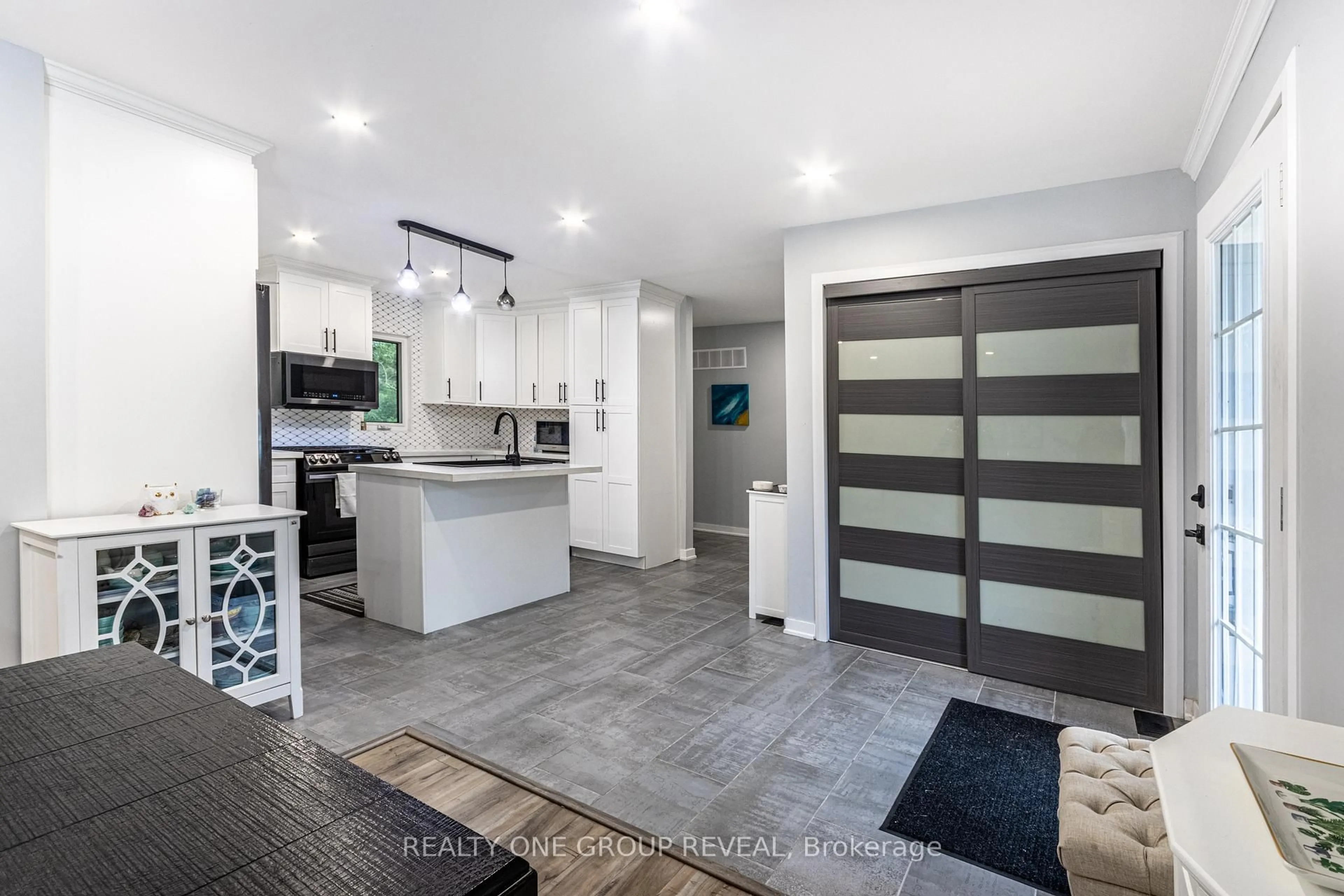 Unknown for 12 Brook St, Scugog Ontario L9L 1B5