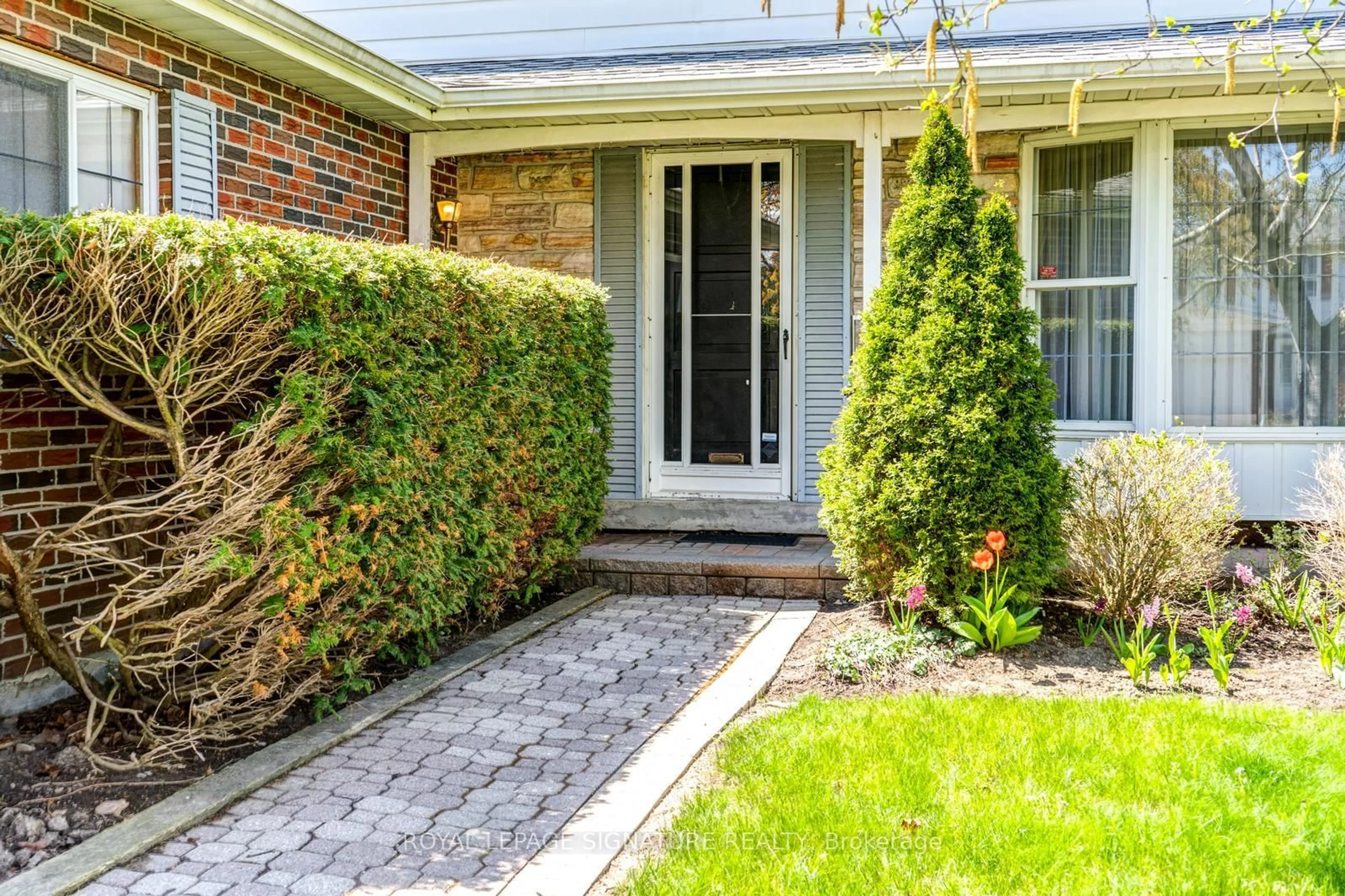 Home with brick exterior material, street for 22 Dalbret Cres, Toronto Ontario M1T 2X3