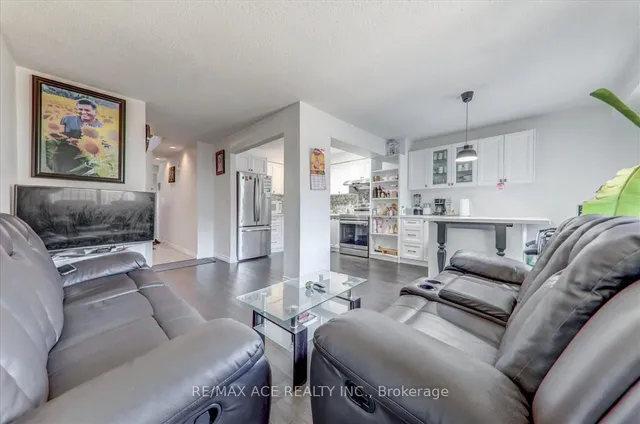 Additional property image - 1121 Sandhurst Circ Unit 20