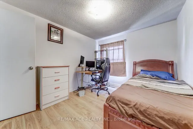 Additional property image - 1121 Sandhurst Circ Unit 20