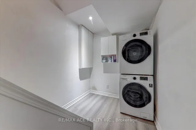 Additional property image - 1121 Sandhurst Circ Unit 20