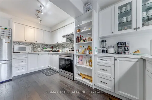 Additional property image - 1121 Sandhurst Circ Unit 20
