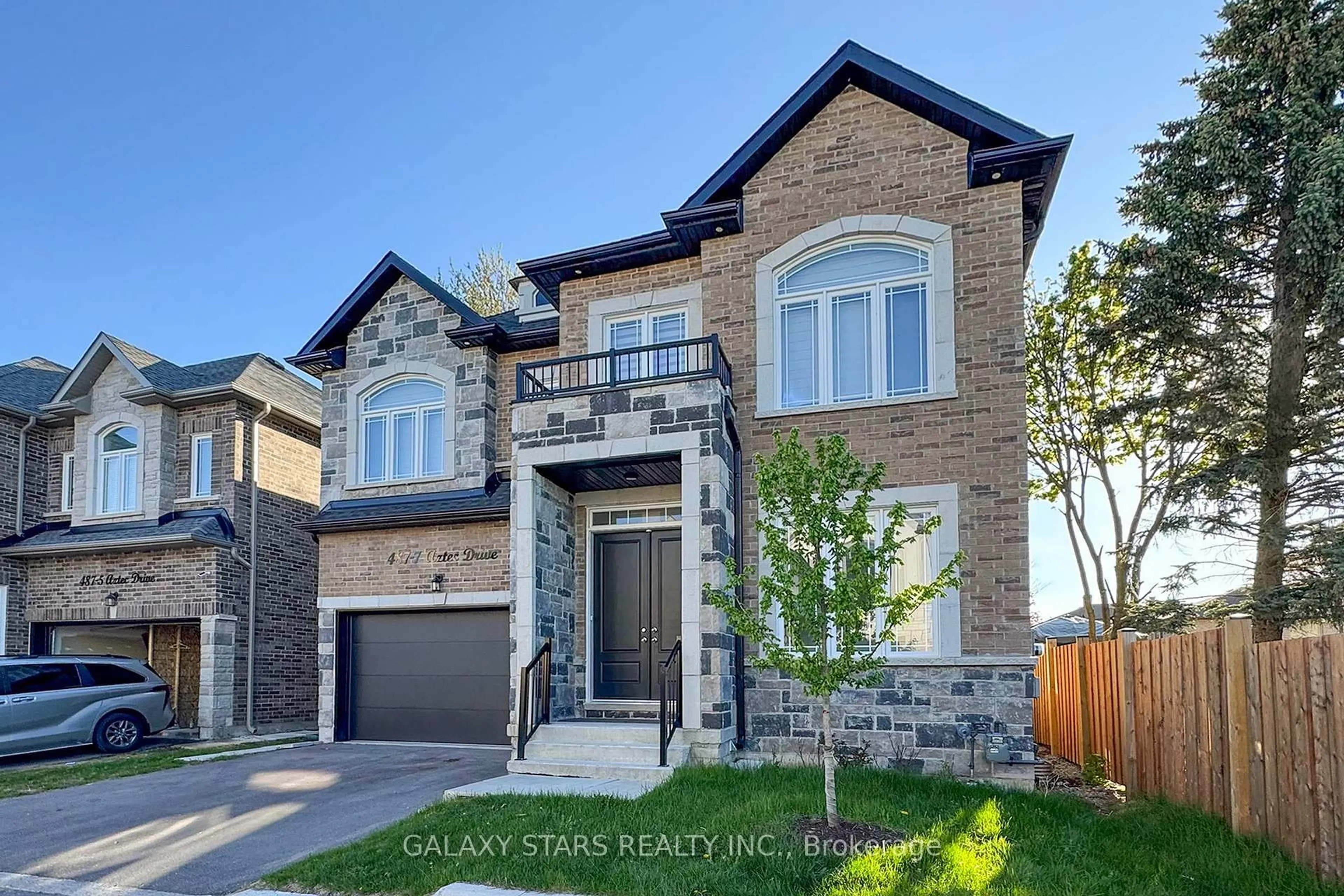 Home with brick exterior material, street for 487 Aztec Dr #7, Oshawa Ontario L1J 7S7