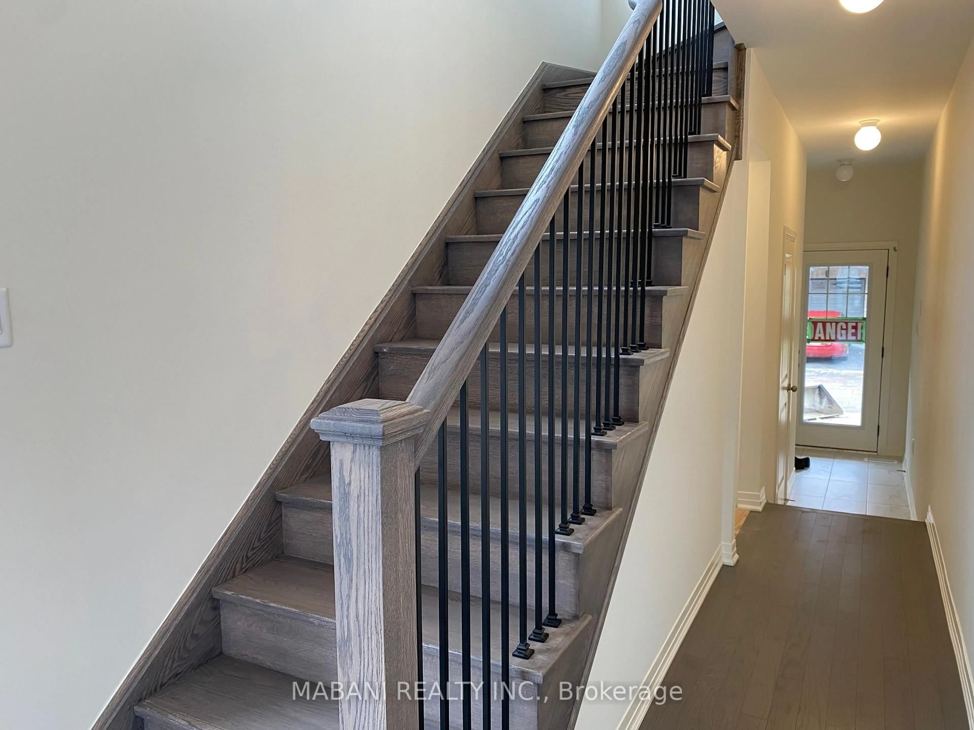 Stairs for 1 King George Way, Clarington Ontario L1C 3K7