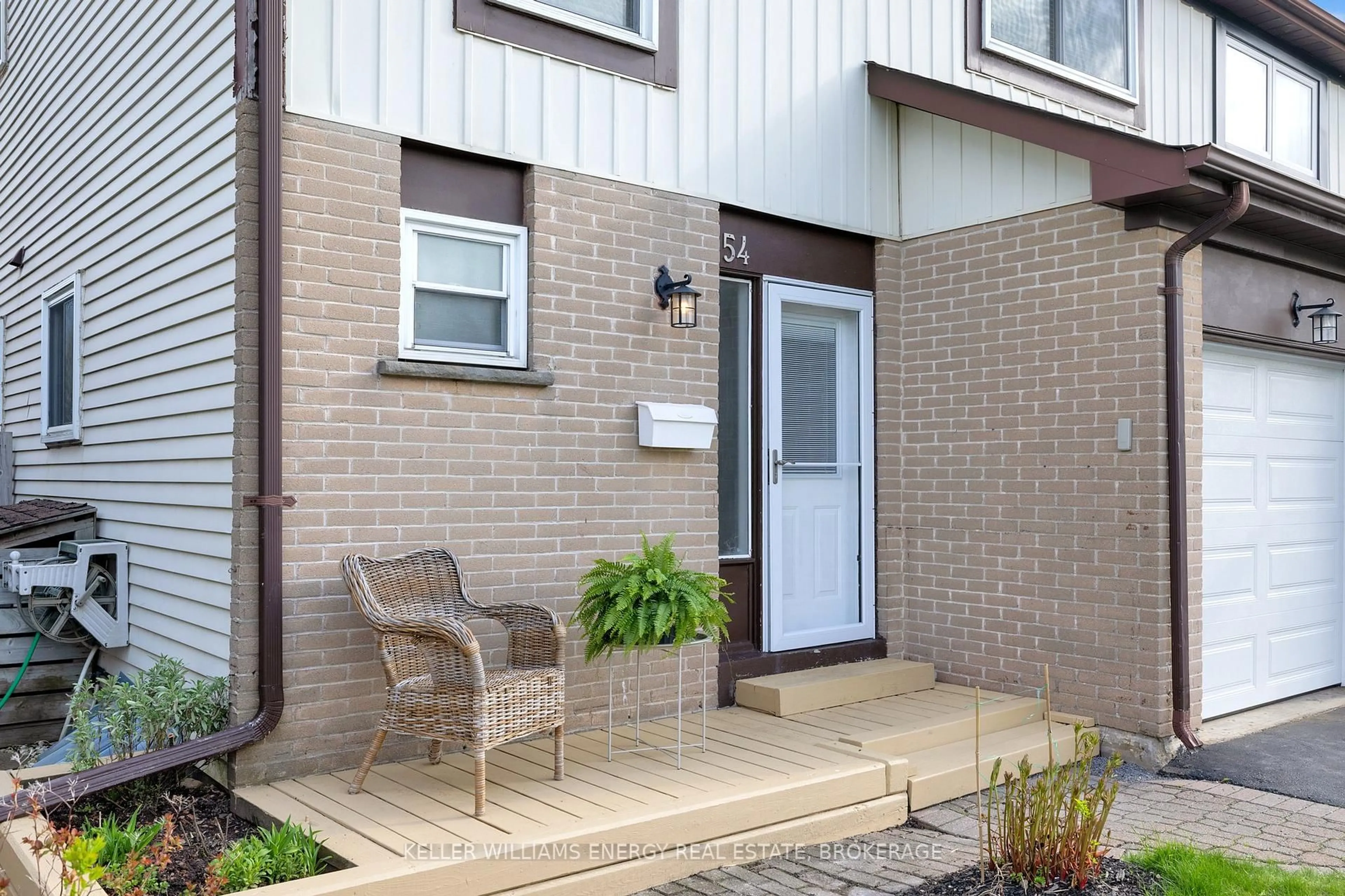 Patio, street for 54 Alonna St, Clarington Ontario L1C 3P8