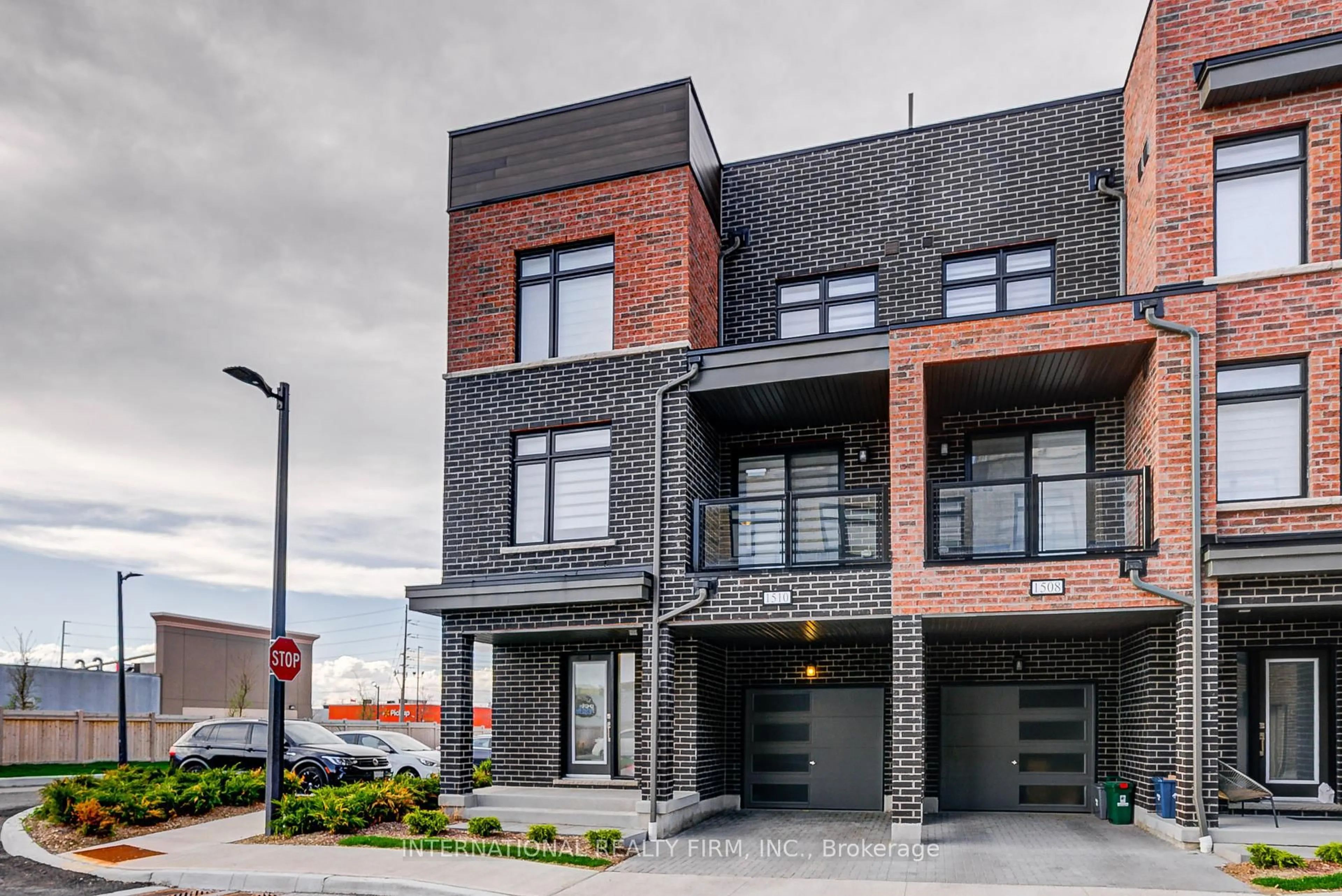 Home with brick exterior material, unknown for 1865 Pickering Pkwy #1510, Pickering Ontario L1V 0H2