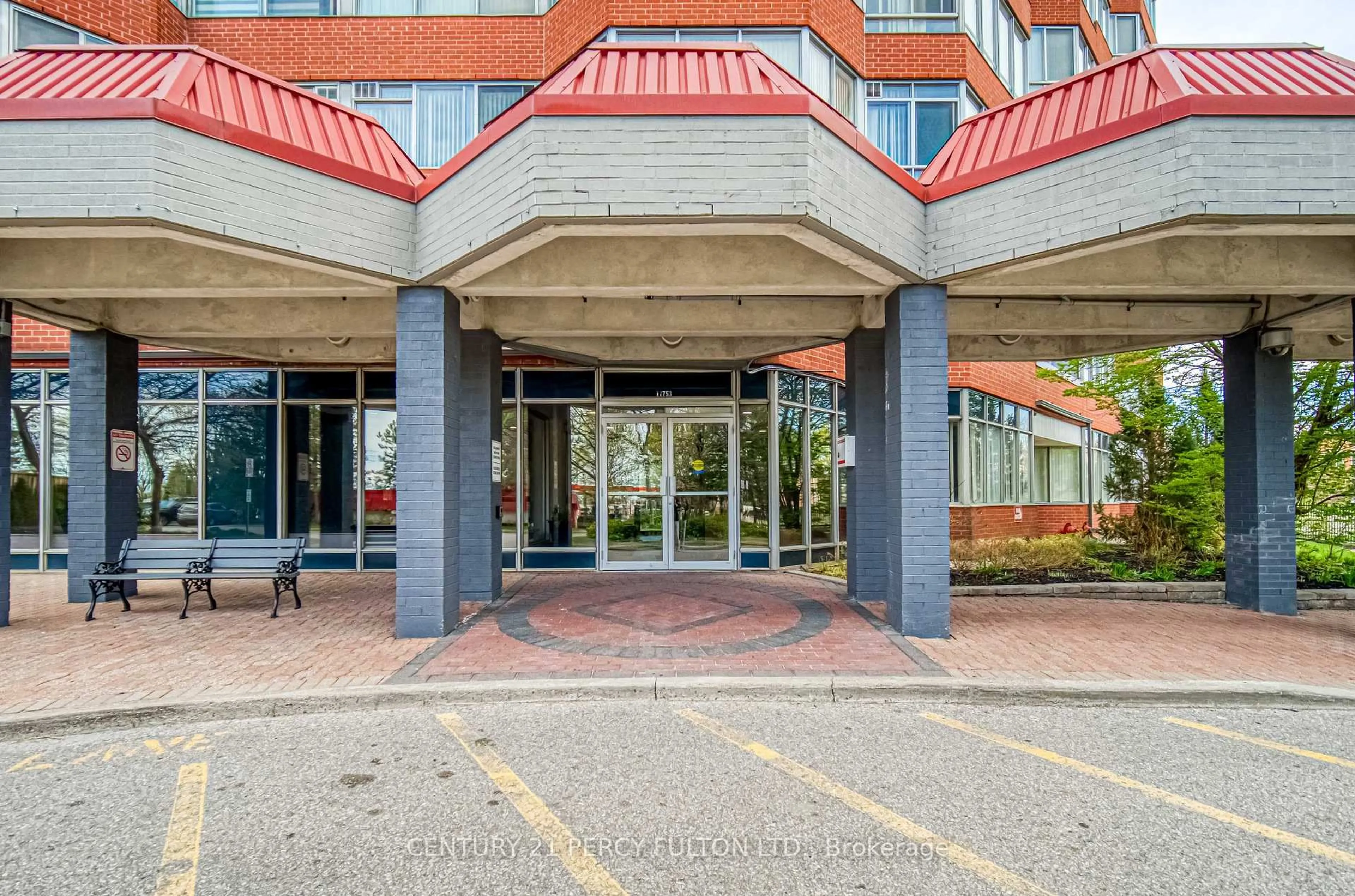 Indoor foyer for 11753 Sheppard Ave #506, Toronto Ontario M1B 5M3