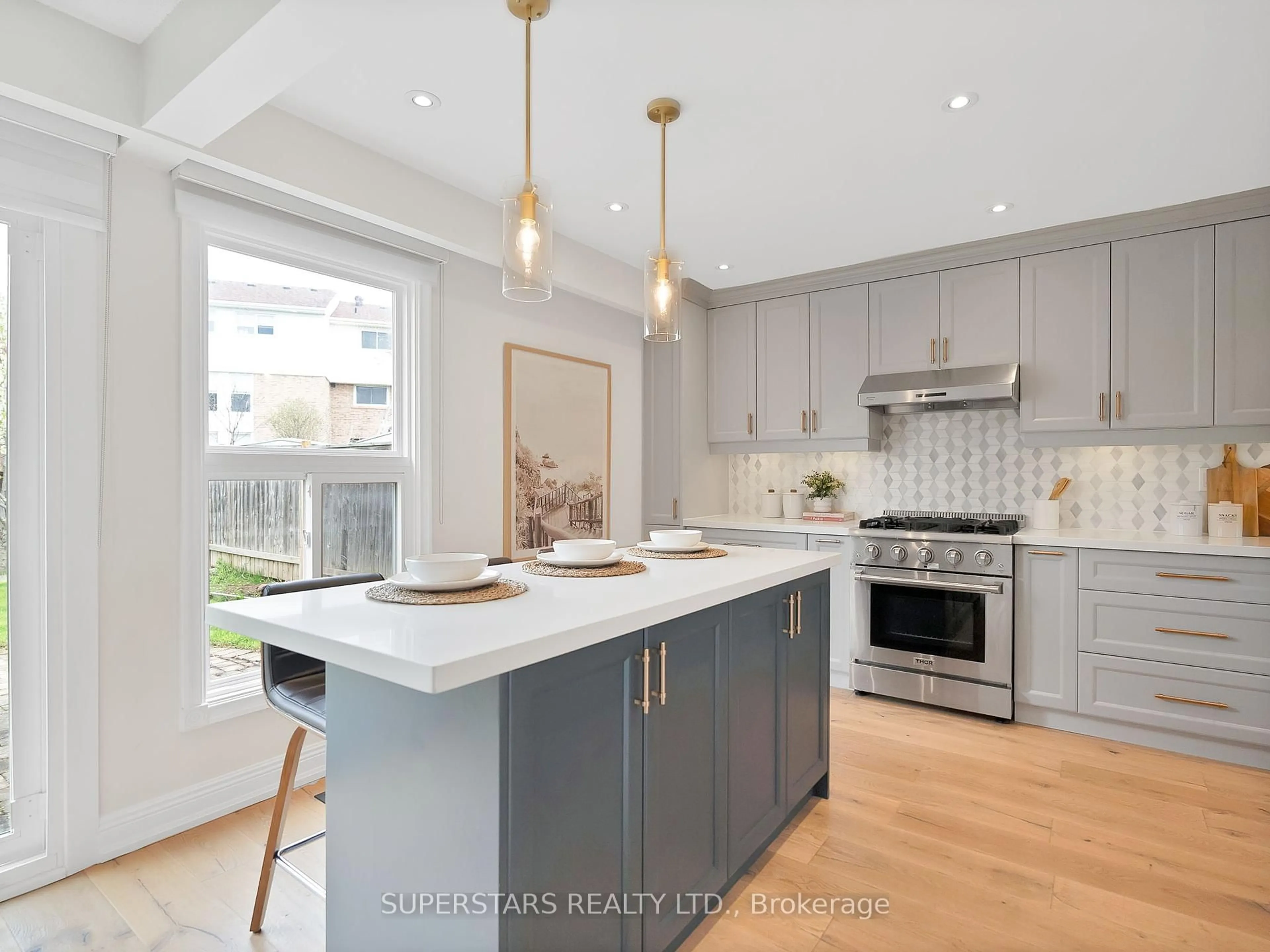 Open concept kitchen, unknown for 6 Kenhatch Blvd, Toronto Ontario M1S 4A2