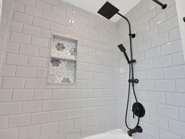 Additional property image - 6 Kenhatch Blvd