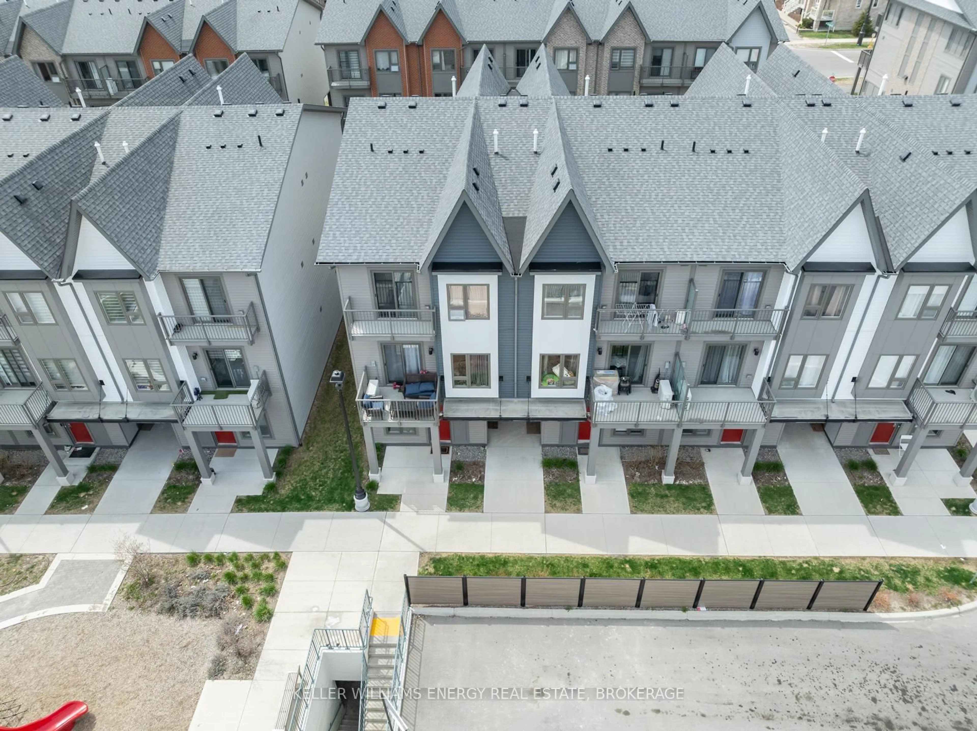 A pic from outside/outdoor area/front of a property/back of a property/a pic from drone, city buildings view from balcony for 2635 William Jackson Dr #202, Pickering Ontario L1X 0L4