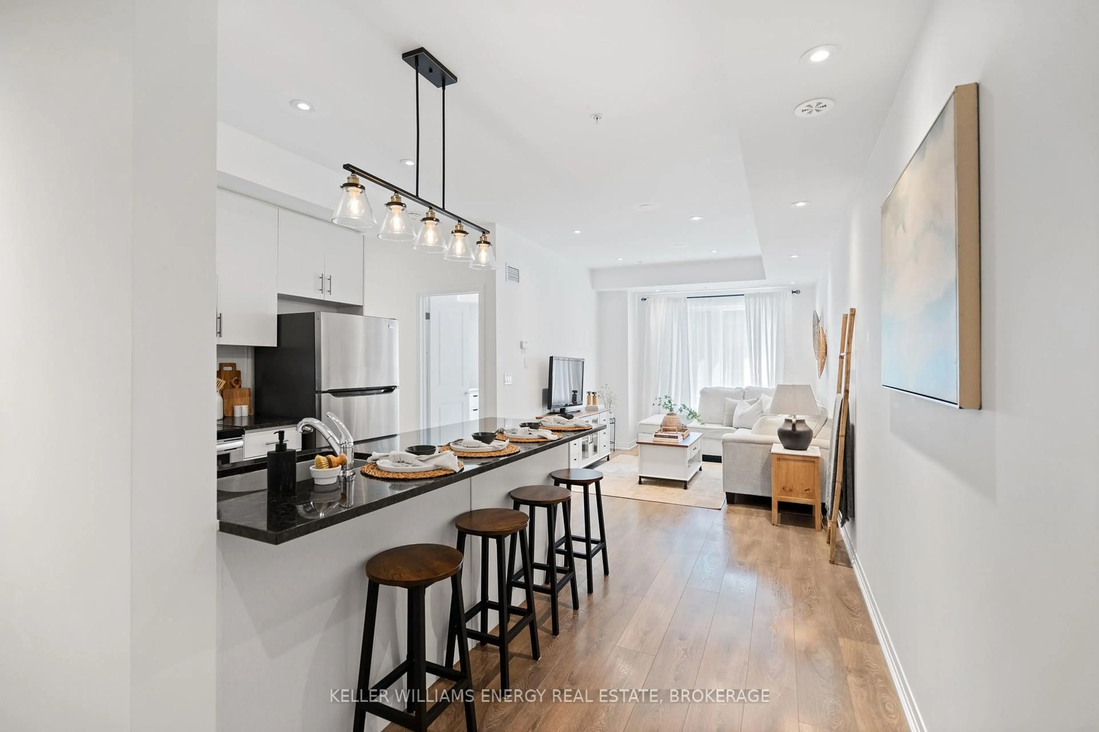 Open concept kitchen, unknown for 2635 William Jackson Dr #202, Pickering Ontario L1X 0L4