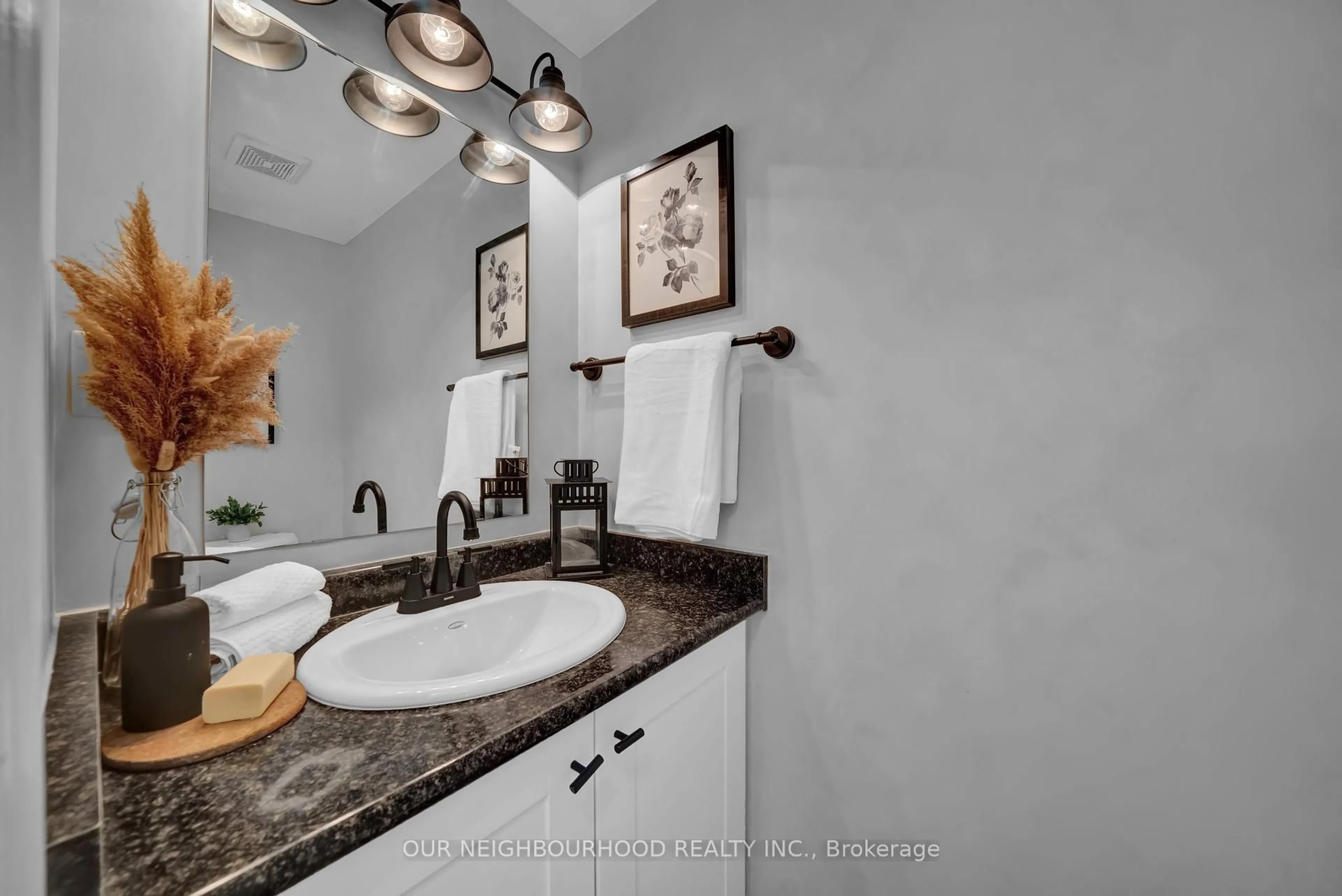 Contemporary bathroom, ceramic/tile floor for 42 Markham Tr, Clarington Ontario L1C 0S4