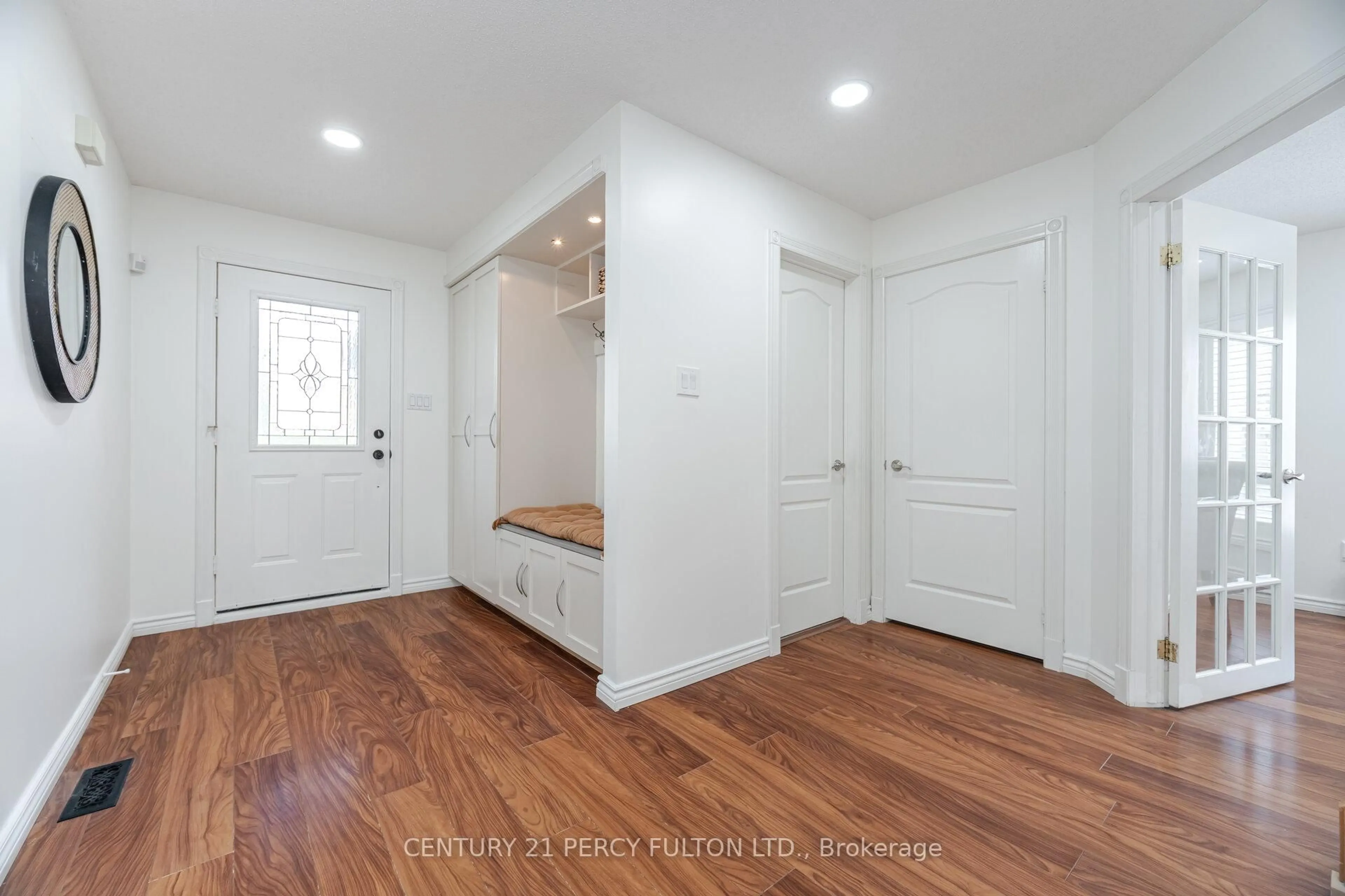 Indoor entryway for 269 Hoover Dr, Pickering Ontario L1V 5R9