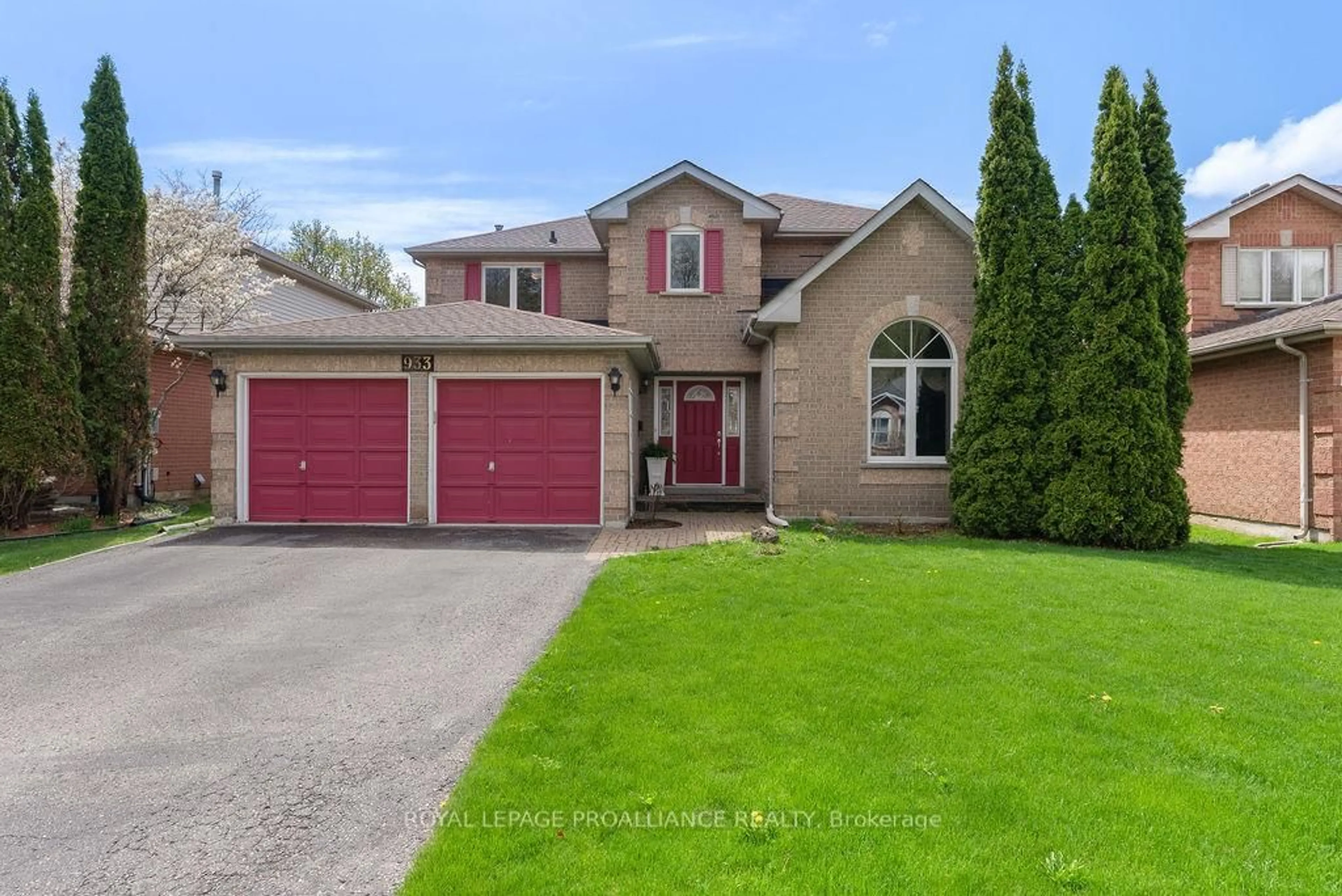 Home with brick exterior material, street for 933 Ridge Valley Dr, Oshawa Ontario L1K 2G4