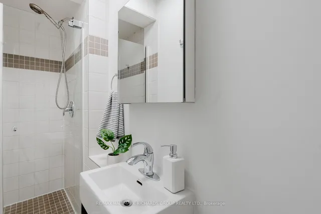 Additional property image - 10 Buller Ave Unit TH11