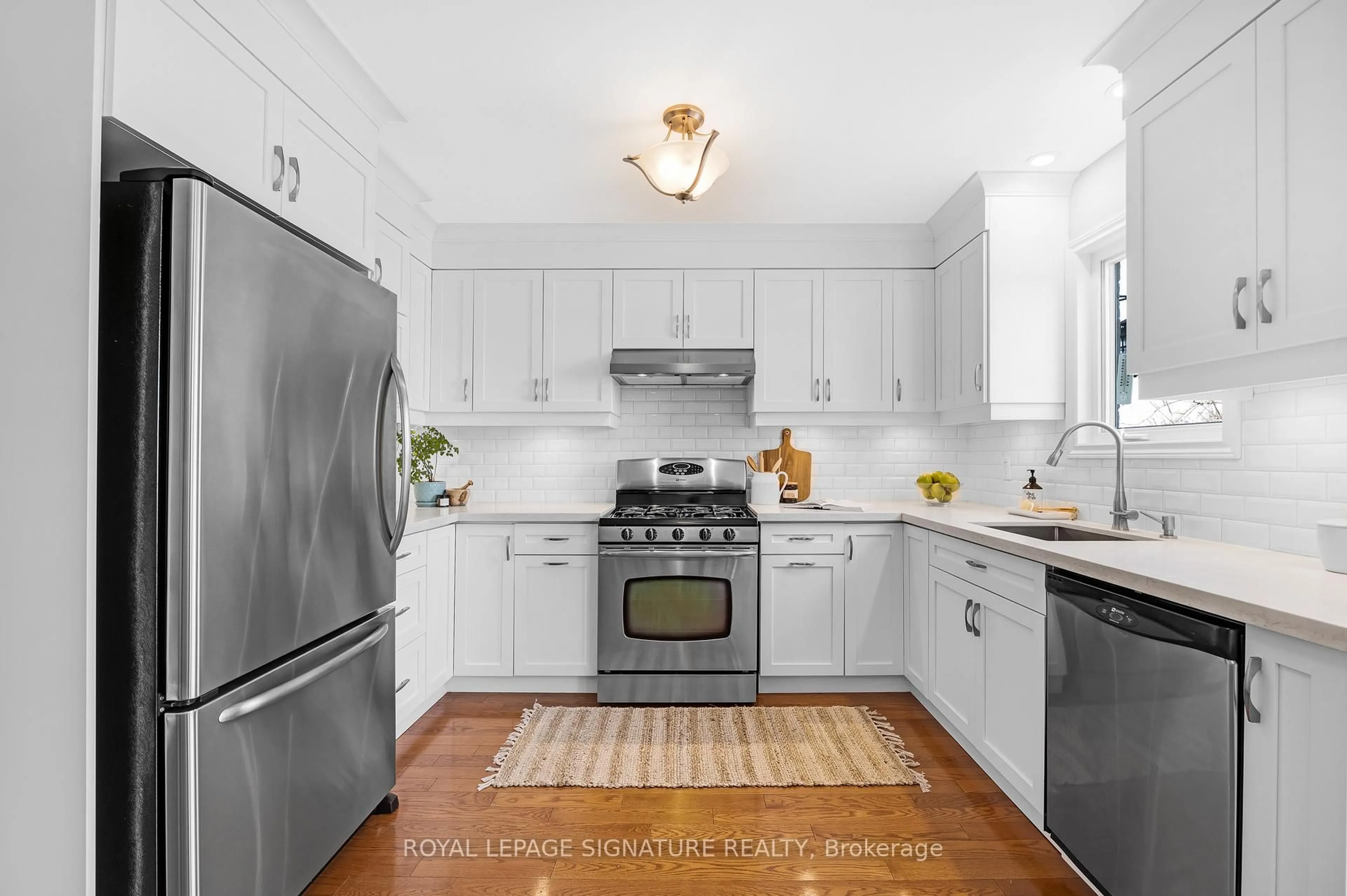Open concept kitchen, ceramic/tile floor for 26 Parkins Dr, Ajax Ontario L1T 3L1