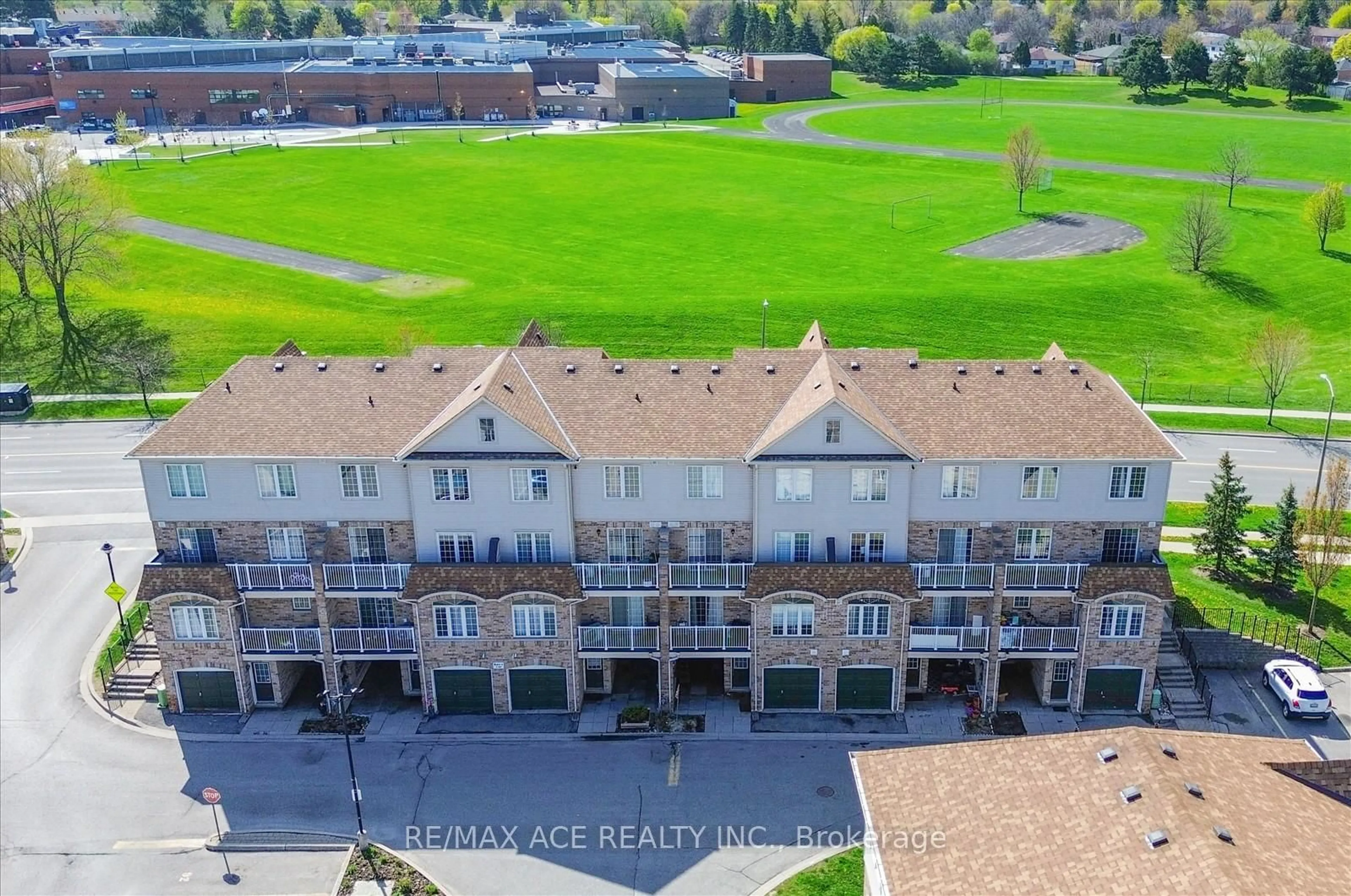 A pic from outside/outdoor area/front of a property/back of a property/a pic from drone, unknown for 200 Mclevin Ave #20, Toronto Ontario M1B 6C6