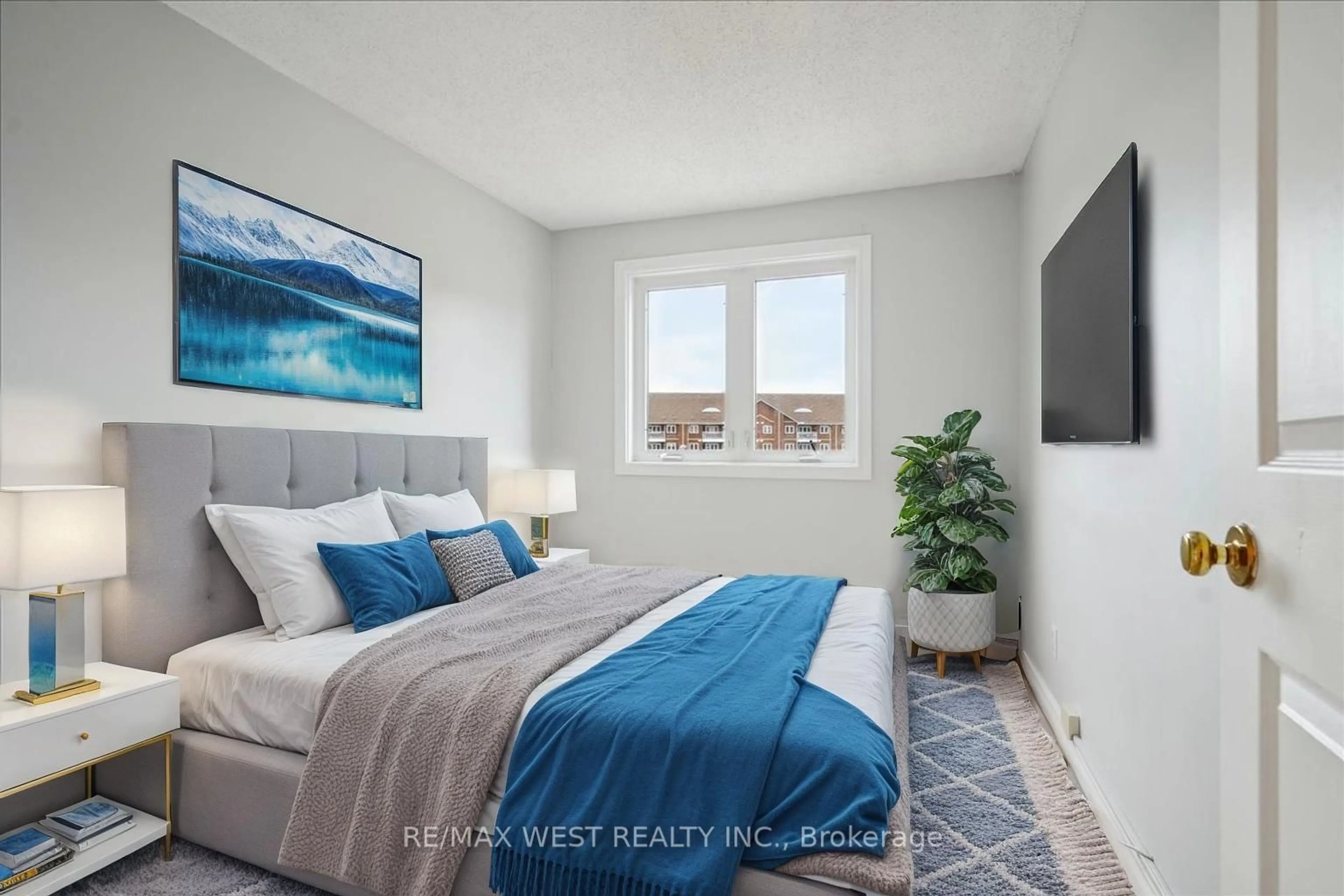 Bedroom with bed, unknown for 193 Lake Driveway N/A #312, Ajax Ontario L1S 7H8