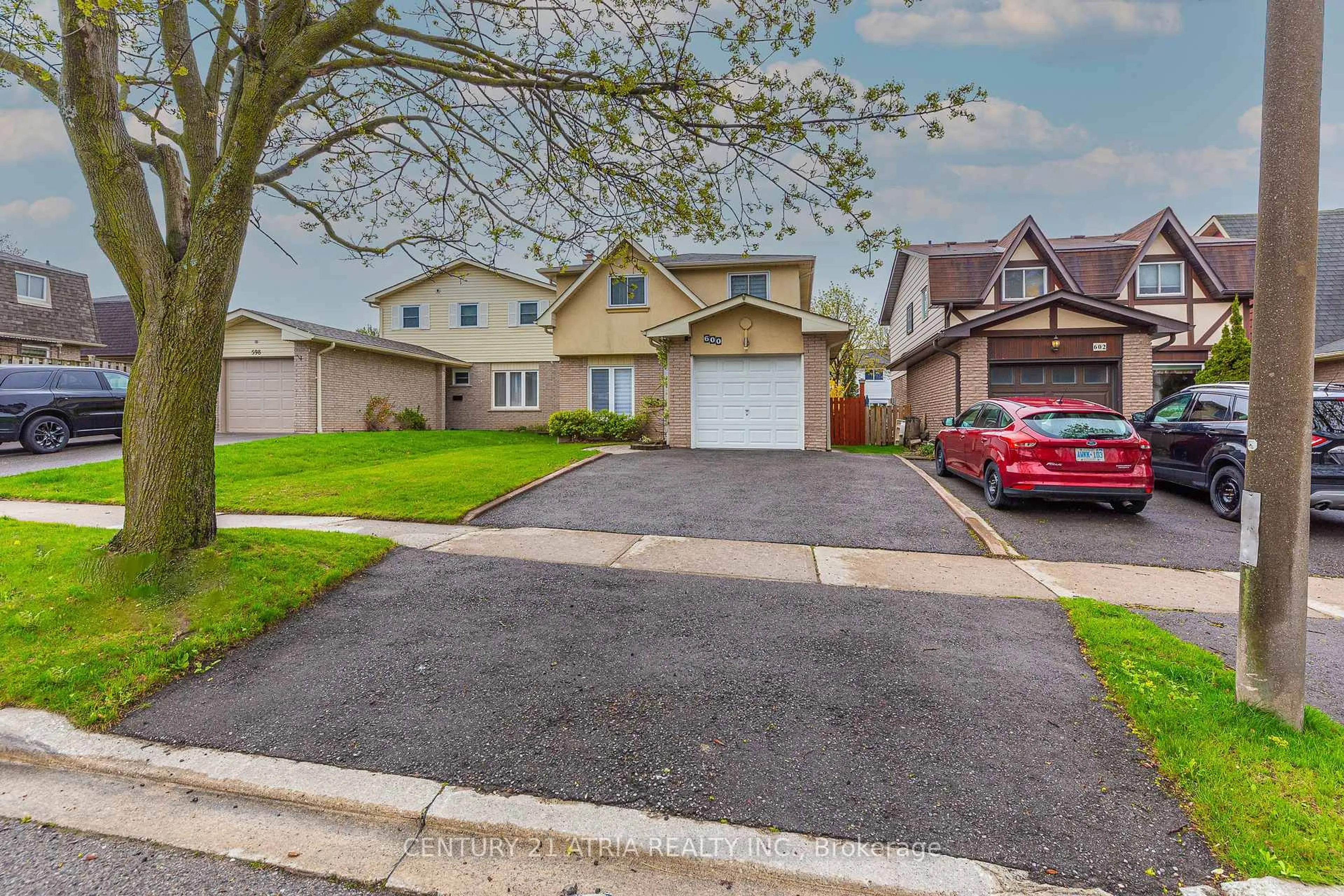 Unknown for 600 Stonebridge Lane, Pickering Ontario L1W 3B3
