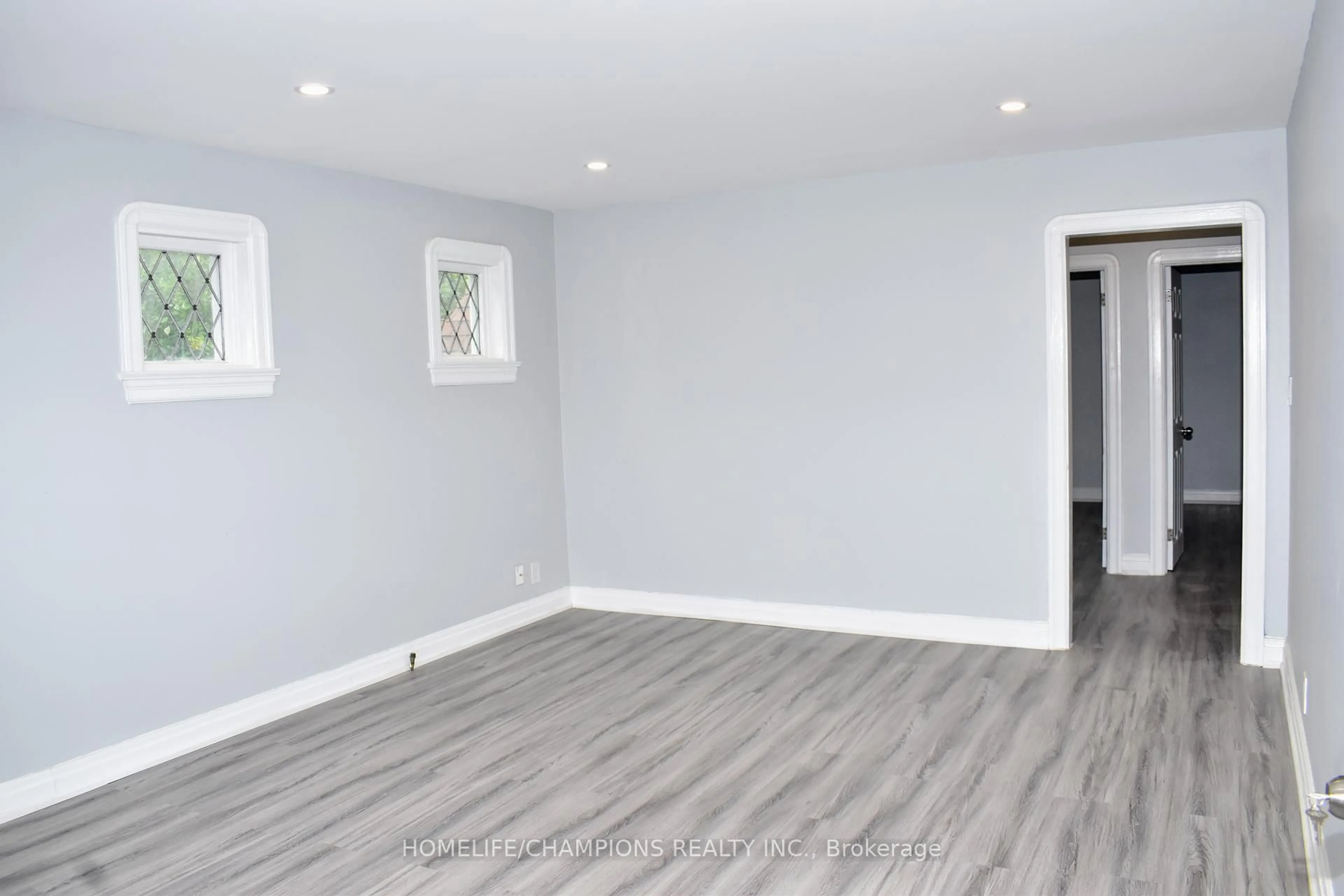 A pic of a room for 55 Central Park Blvd, Oshawa Ontario L1G 5Y3