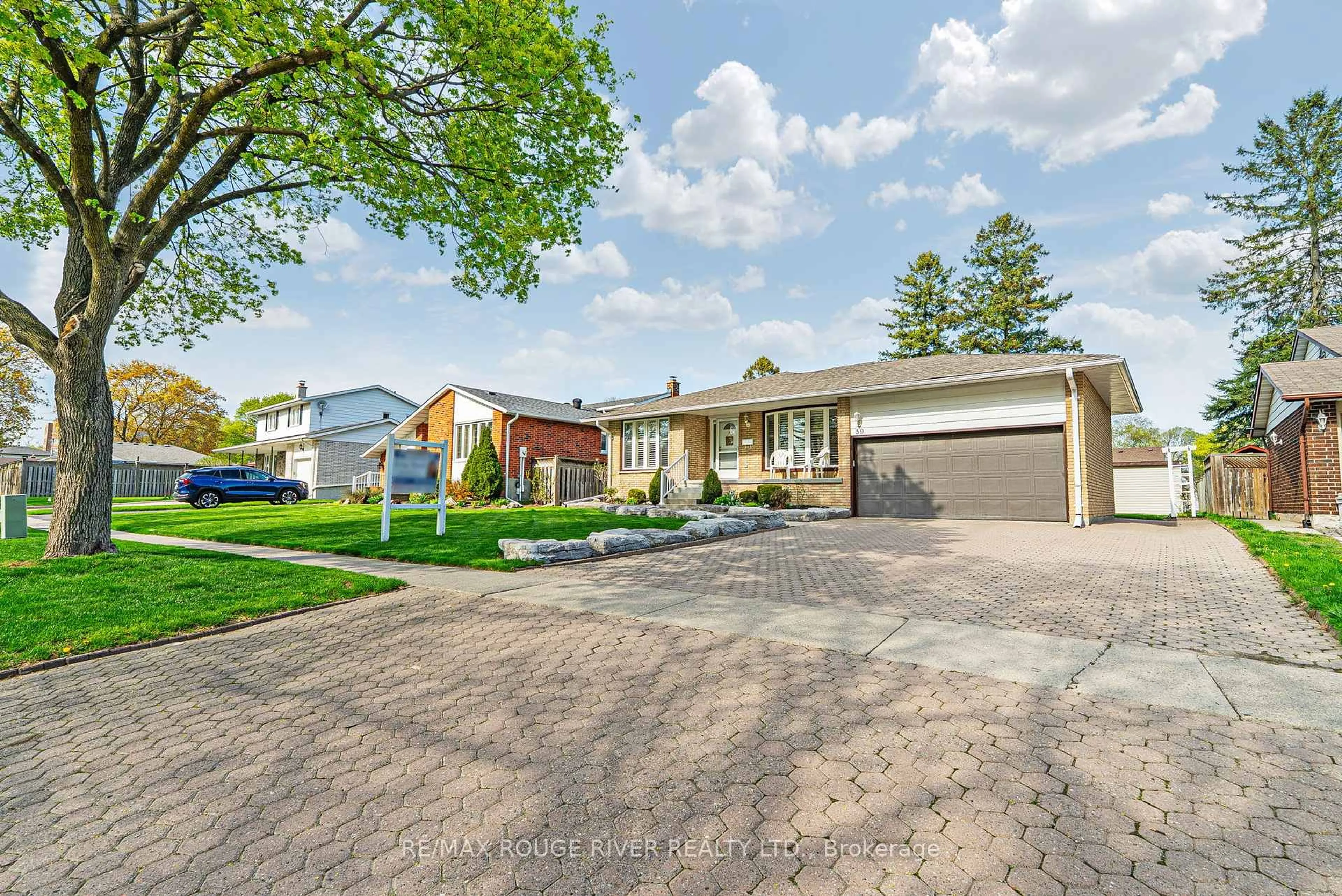 Home with brick exterior material, street for 59 Brunswick St, Oshawa Ontario L1H 6P2
