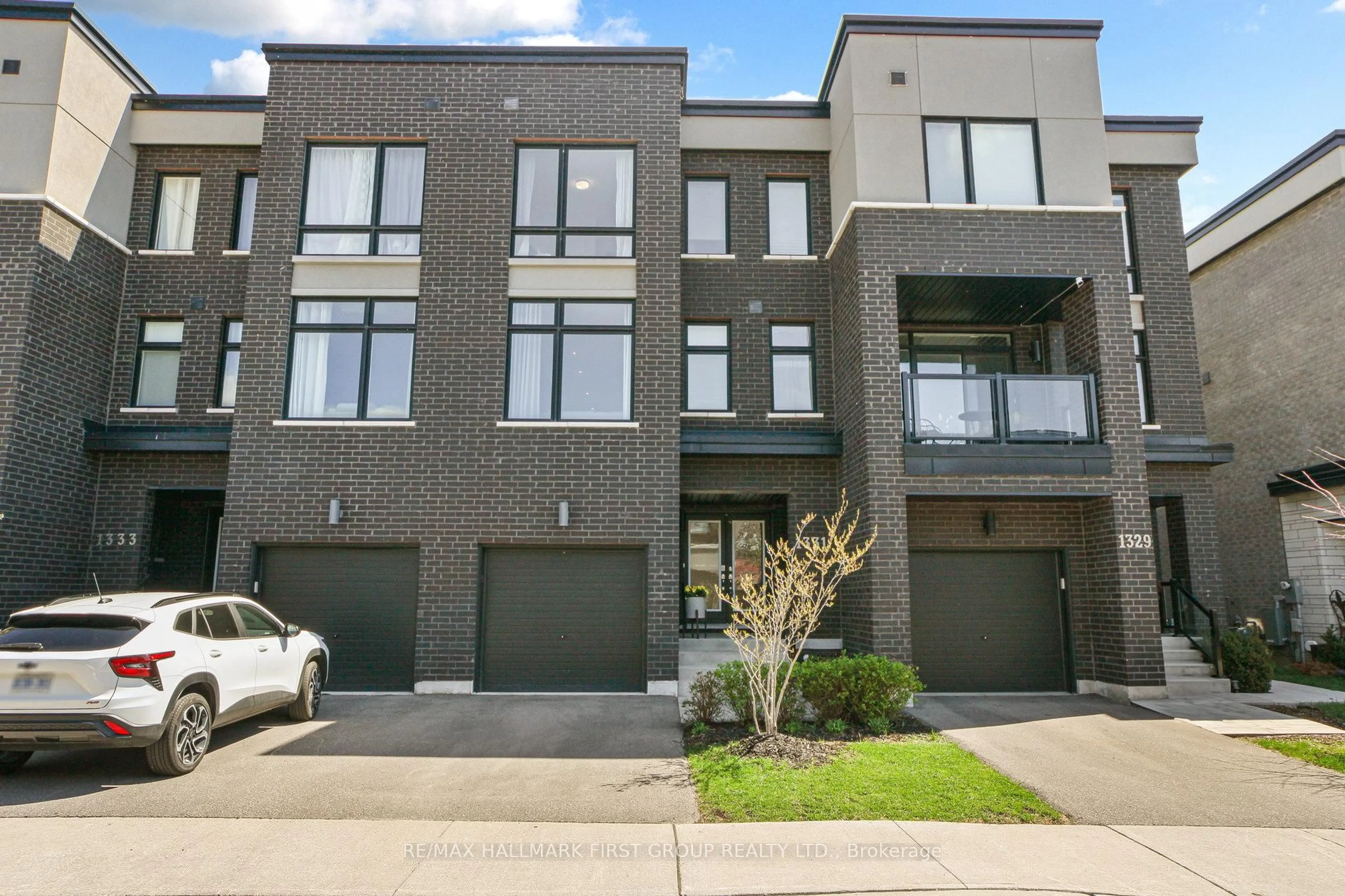 Home with brick exterior material, street for 1331 Gull Crossing N/A, Pickering Ontario L1W 0B7