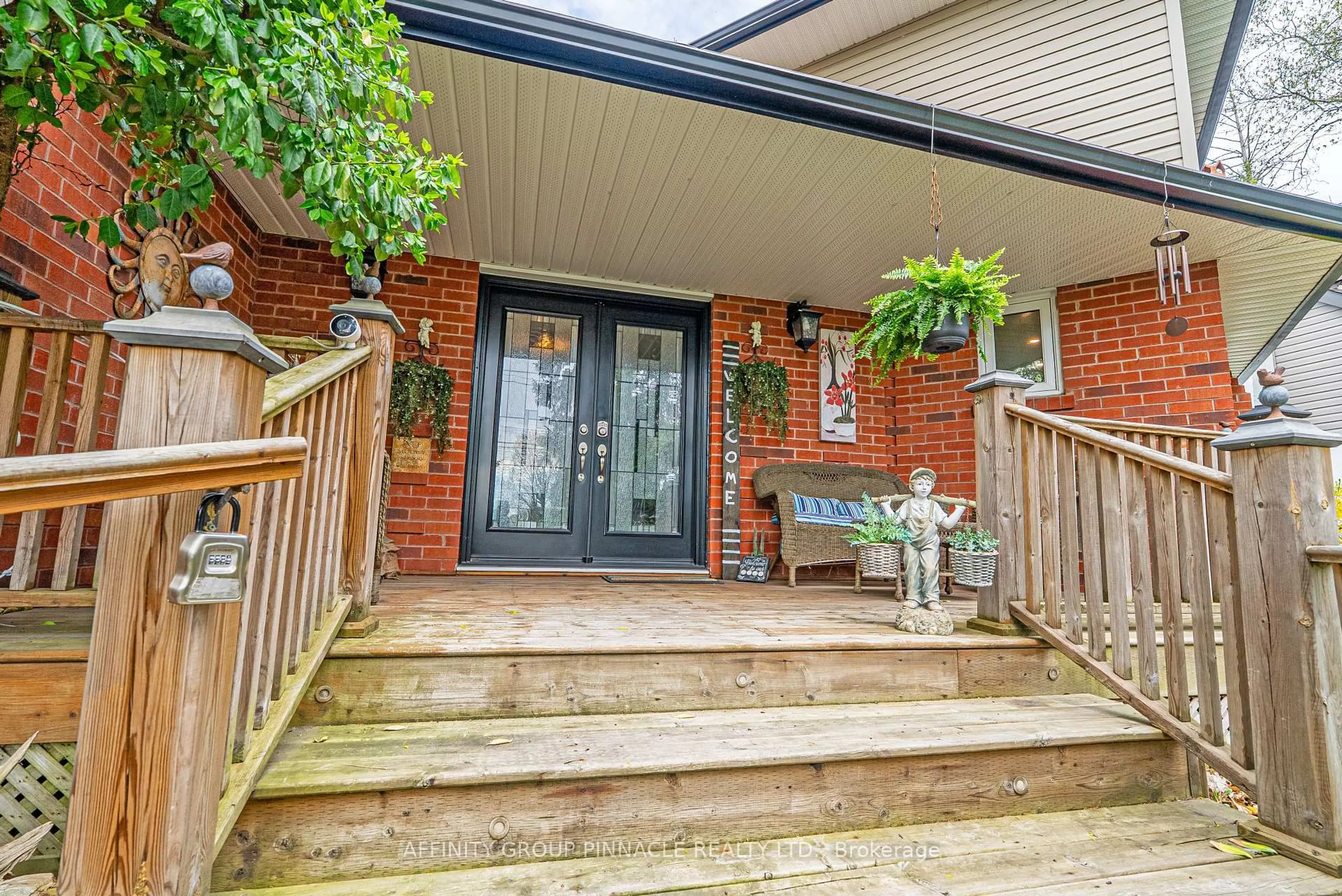Unknown for 5090 Baldwin St, Whitby Ontario L1M 1T3