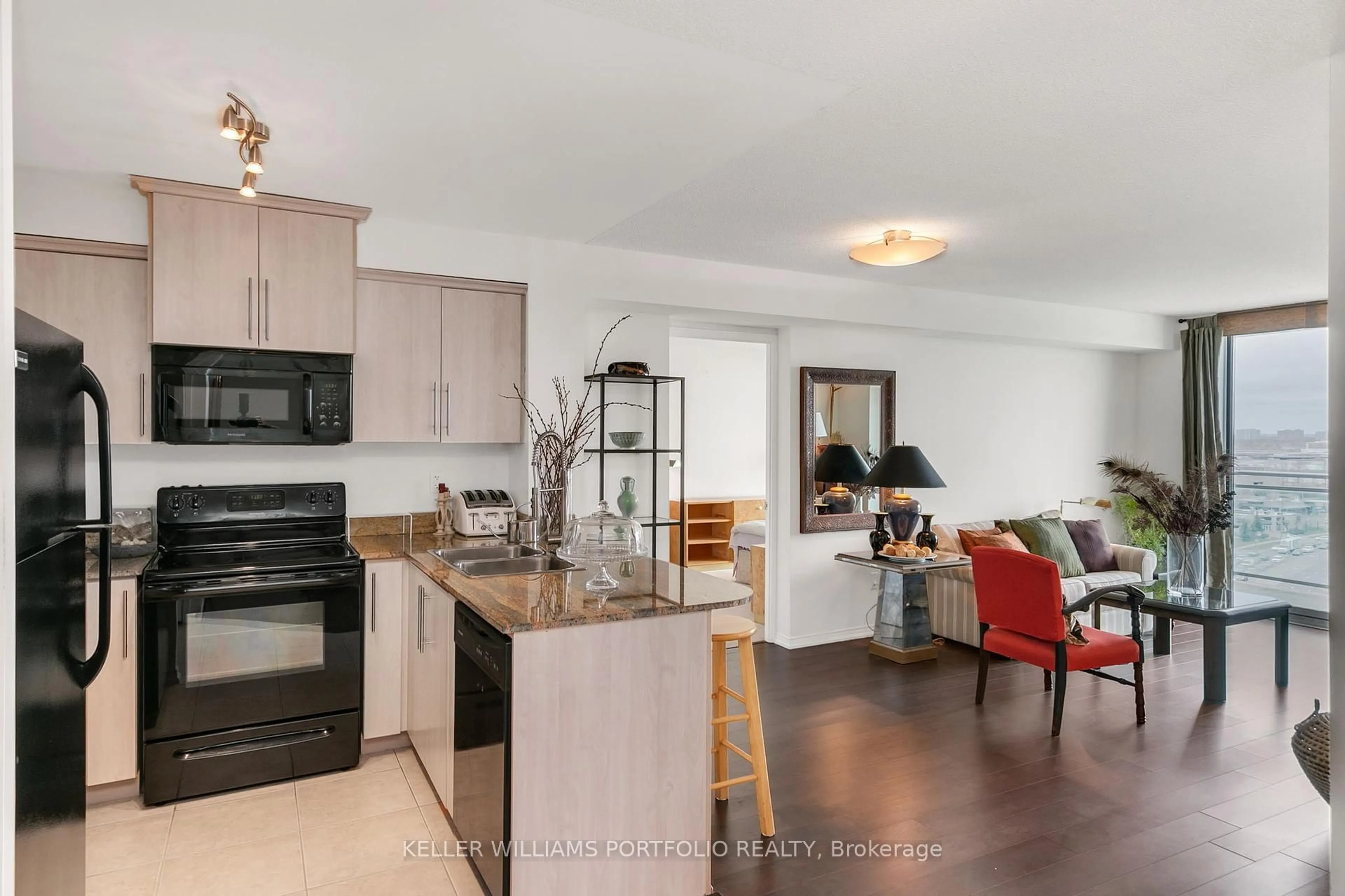 Open concept kitchen, unknown for 6 Rosebank Dr #17A, Toronto Ontario M1B 0A1