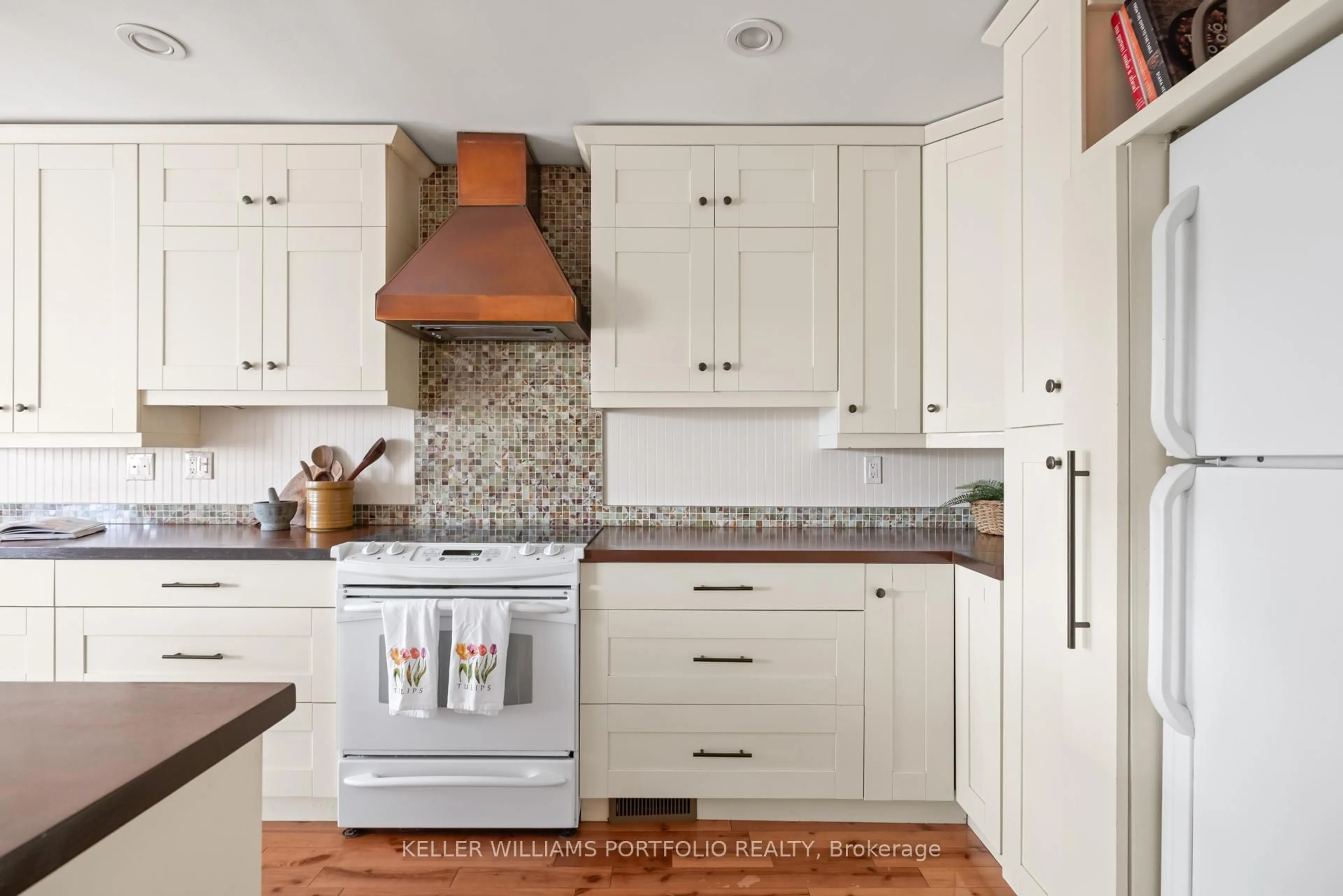 Contemporary kitchen, ceramic/tile floor for 11 Craiglee Dr, Toronto Ontario M1N 2L7